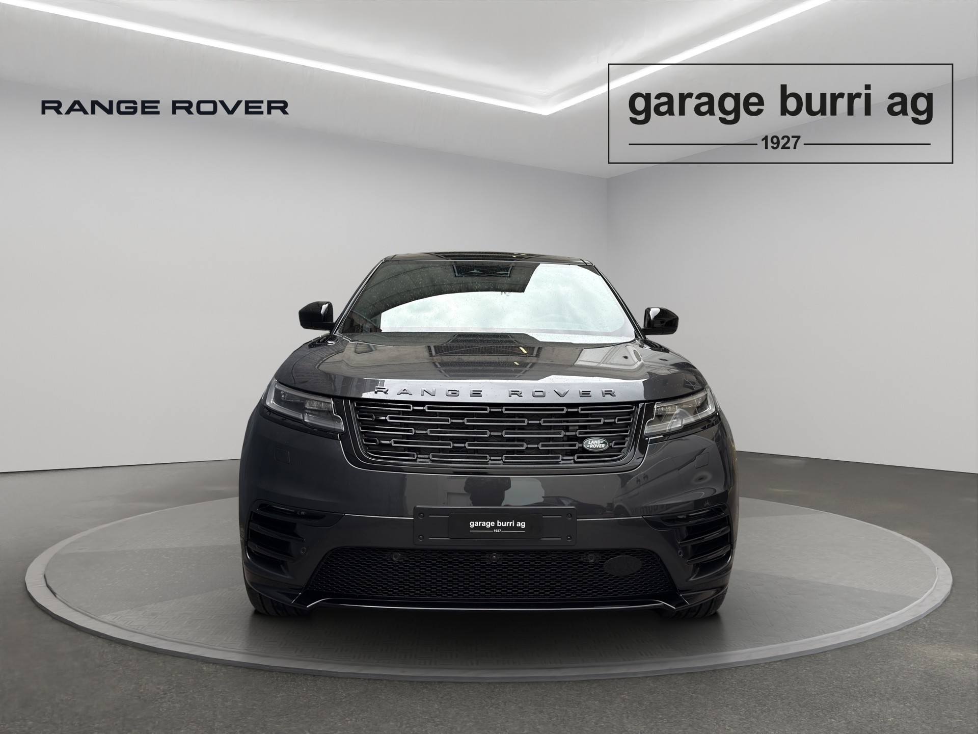 LAND ROVER Range Rover Velar 2.0 P400e Belgravia Edition-image-4