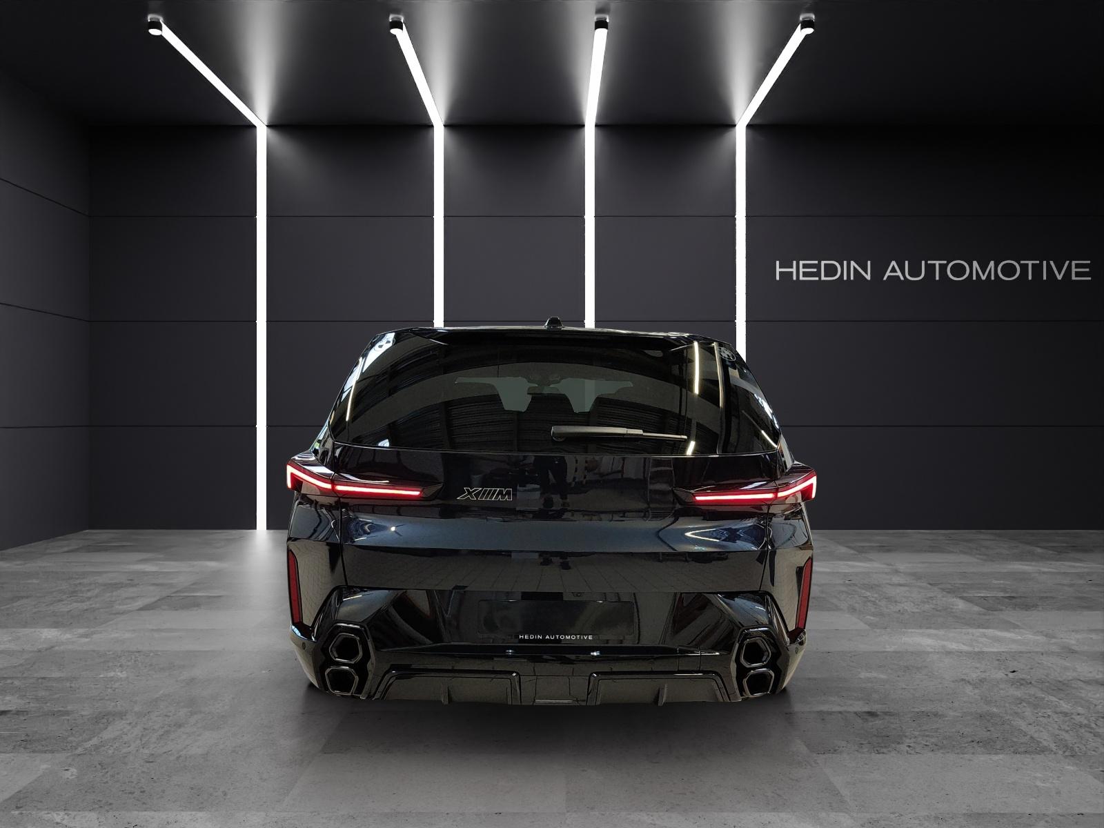 BMW XM 50e Plug-in Hybrid-image-4