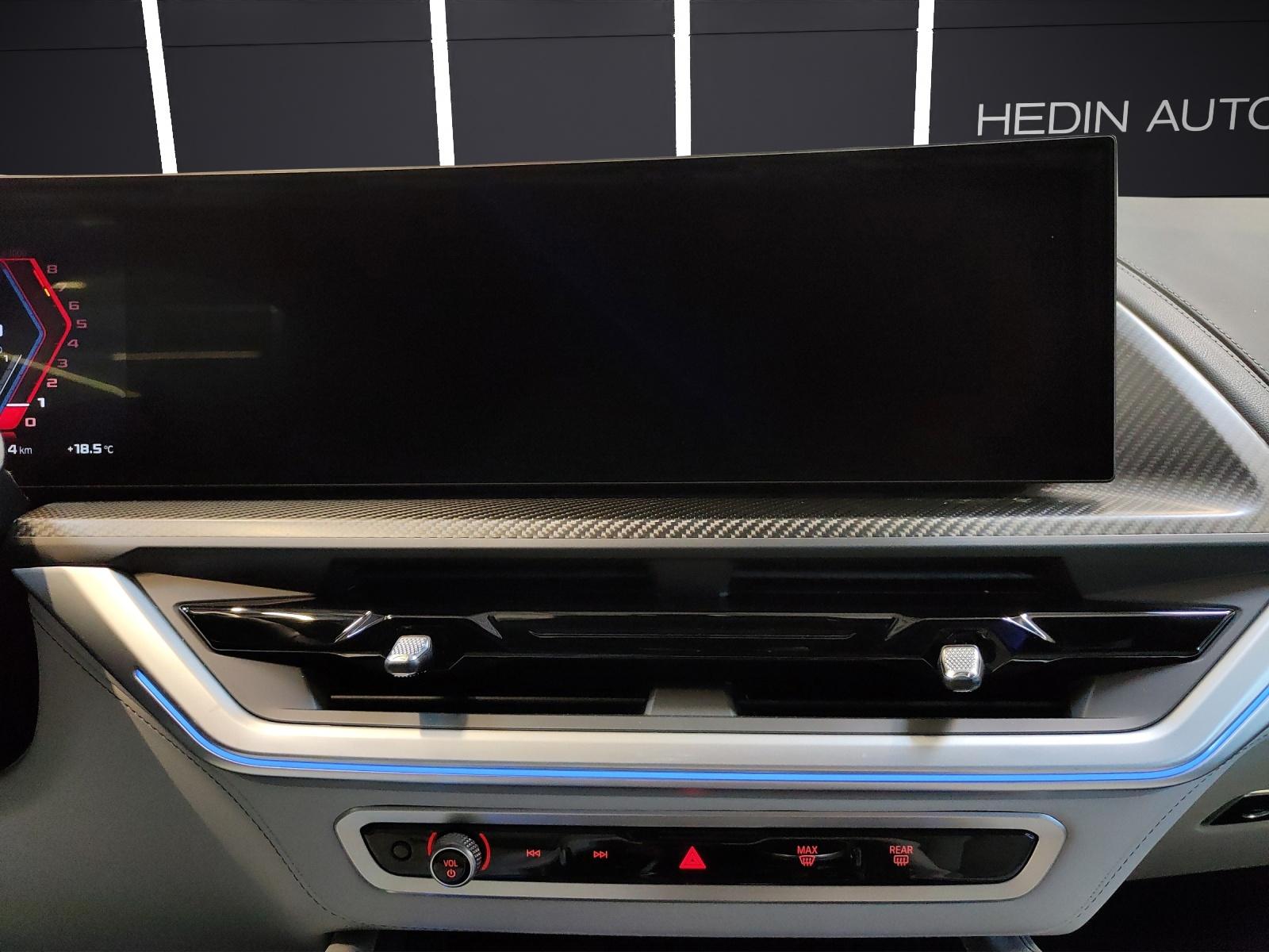 BMW XM 50e Plug-in Hybrid-image-13