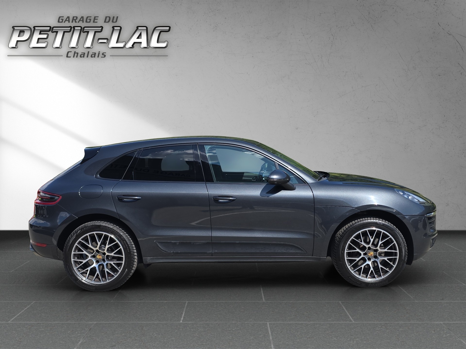 PORSCHE Macan PDK-image-2