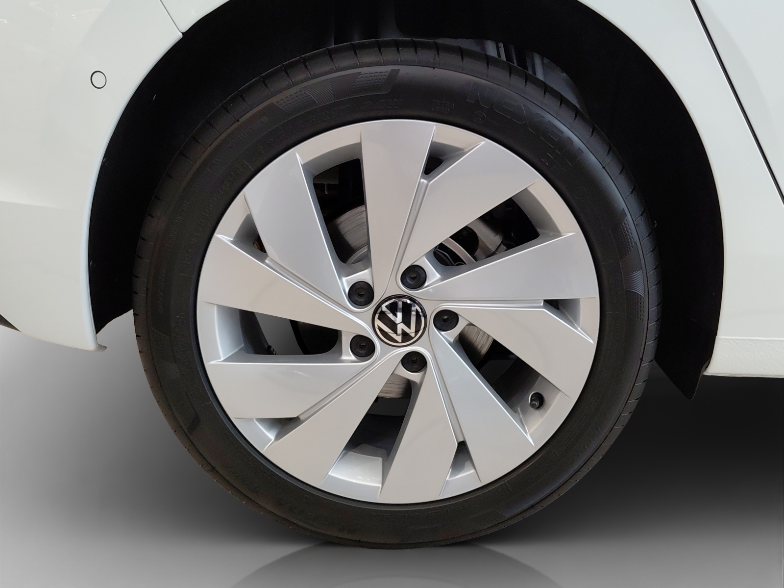 VW Golf 1.5 e TSI mHEV United DSG-image-13