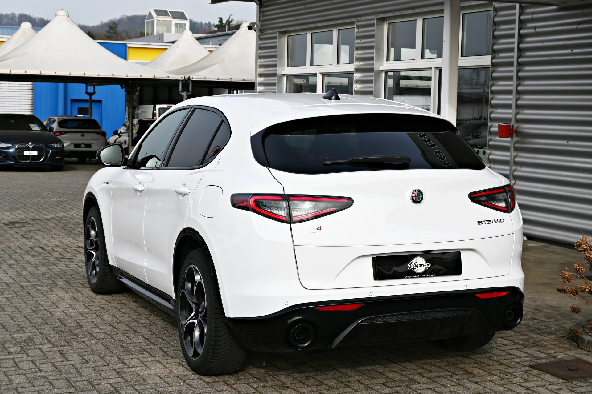 ALFA ROMEO Stelvio 2.2 JTDM Veloce Sport Black Q4 AT8 + 210PS + New Modell-image-6
