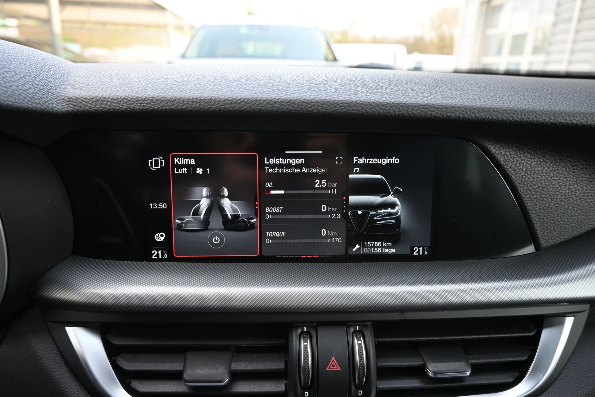 ALFA ROMEO Stelvio 2.2 JTDM Veloce Sport Black Q4 AT8 + 210PS + New Modell-image-21