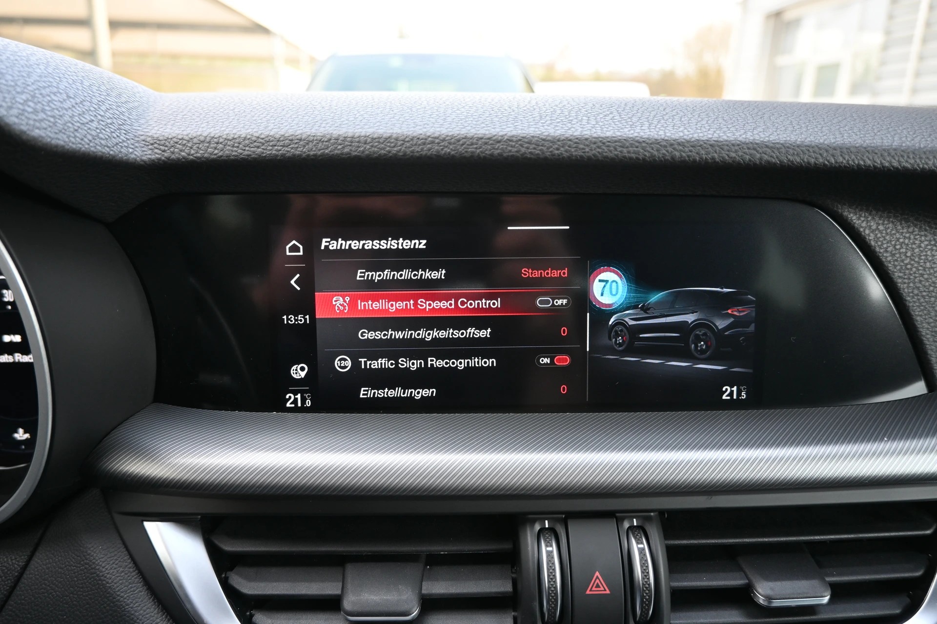 ALFA ROMEO Stelvio 2.2 JTDM Veloce Sport Black Q4 AT8 + 210PS + New Modell-image-22