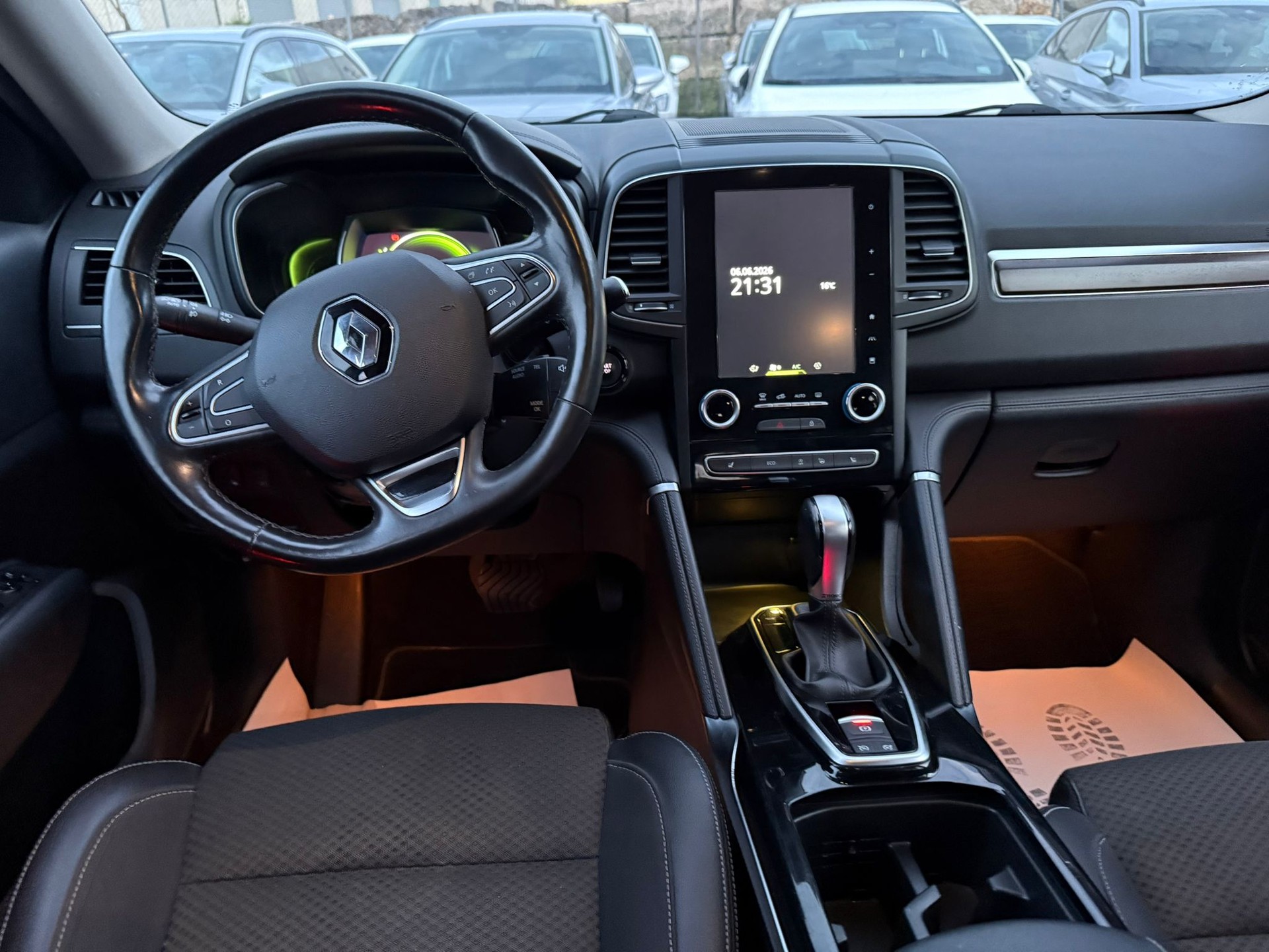 RENAULT Koleos 2.0 dCi Business Line 4x4 Xtronic CVT-image-9