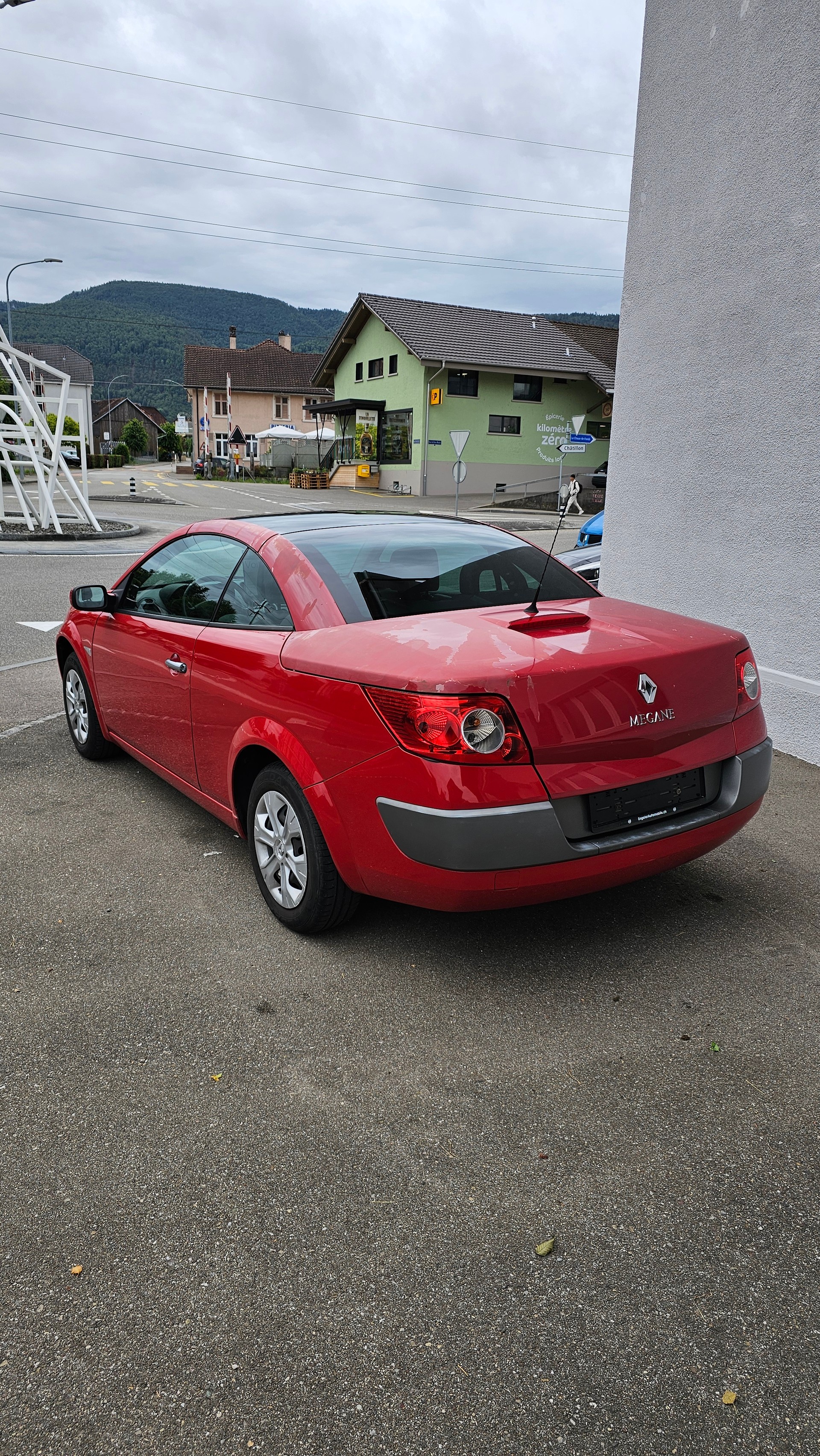 RENAULT Mégane C-C 1.6 16V Dynamique Confort-image-5