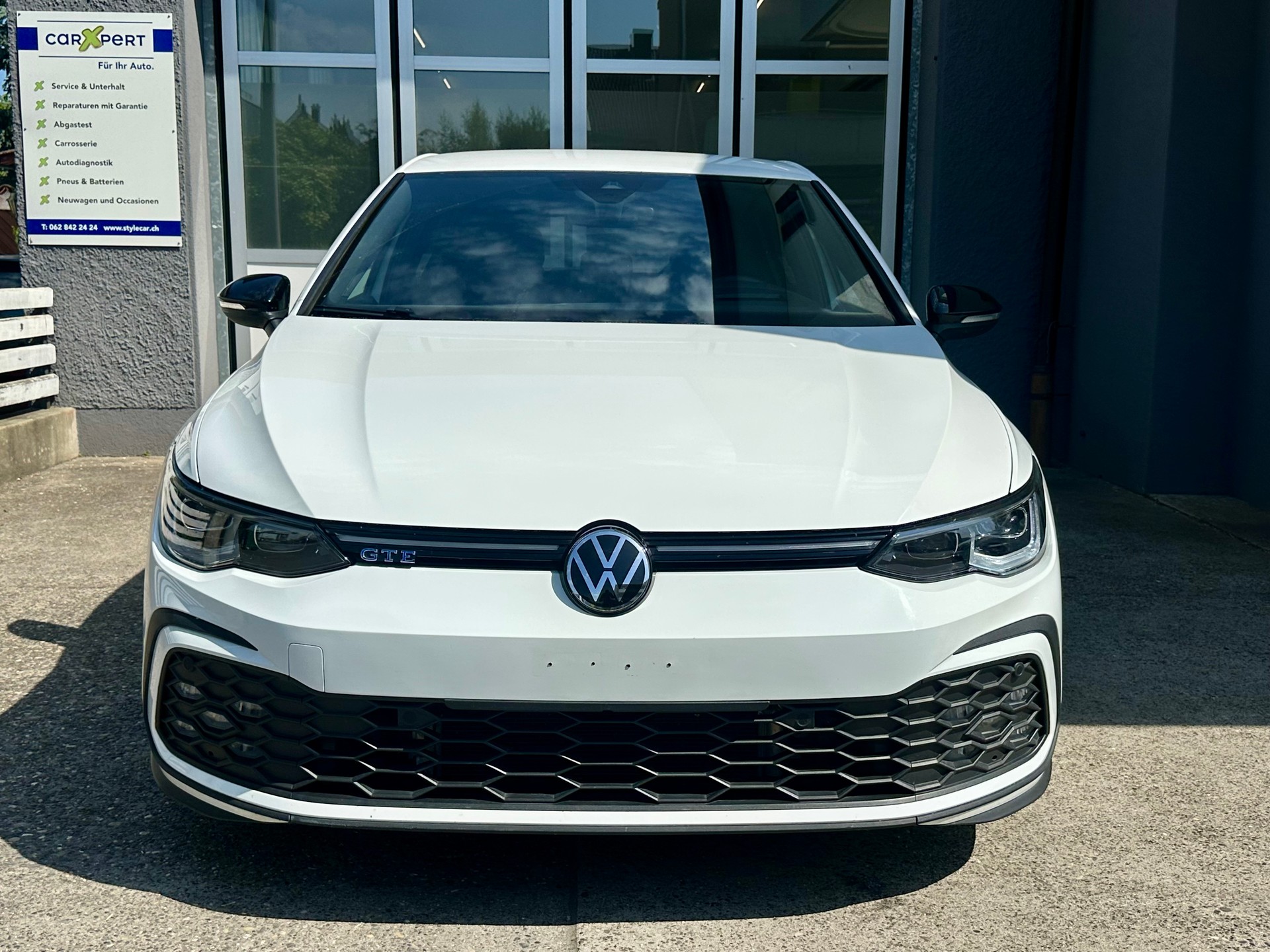 VW Golf 1.4 TSI PHEV GTE-showroom-element-1