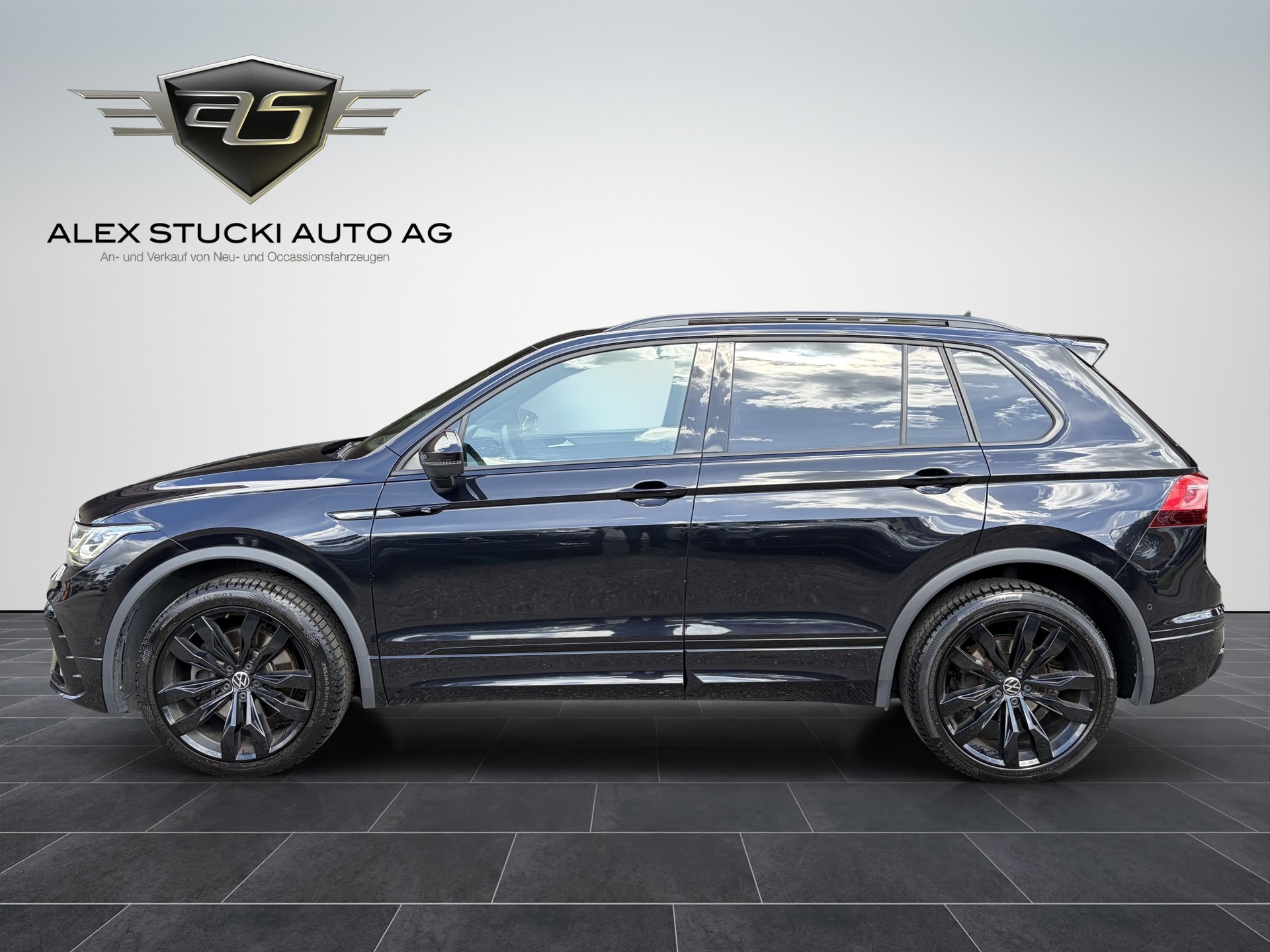 VW Tiguan 2.0 TDI SCR R-Line 4Motion DSG-showroom-element-3