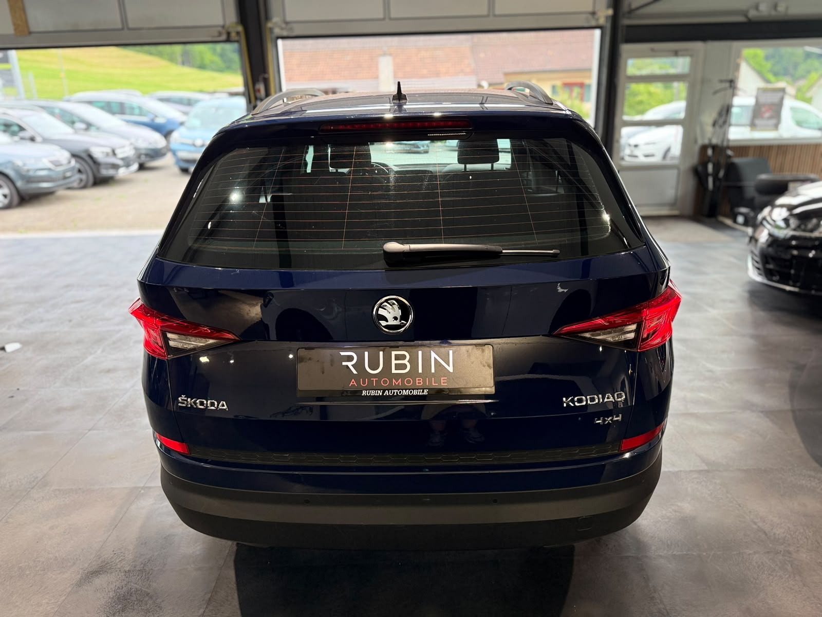 SKODA Kodiaq 1.4 TSI Active DSG 4x4-showroom-element-2