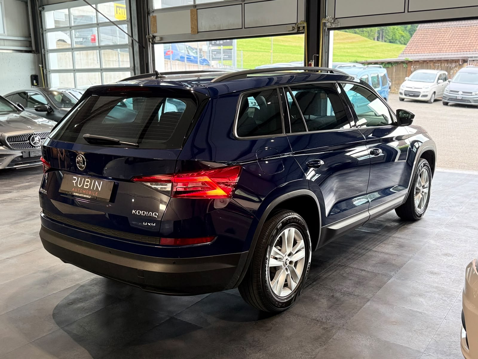 SKODA Kodiaq 1.4 TSI Active DSG 4x4-showroom-element-3
