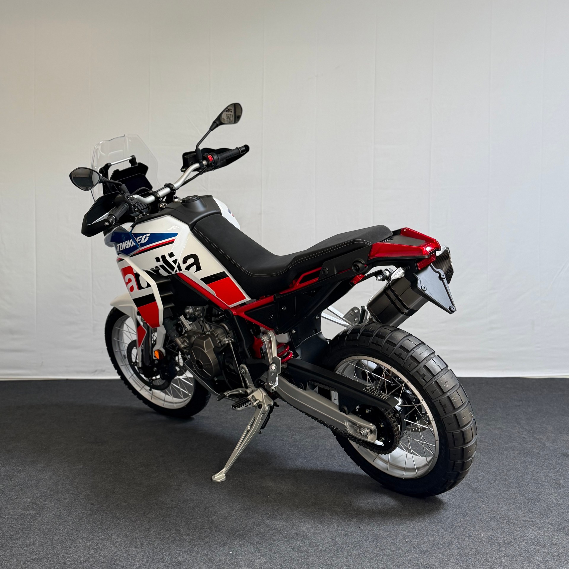 APRILIA Tuareg 660 Evocative-image-4