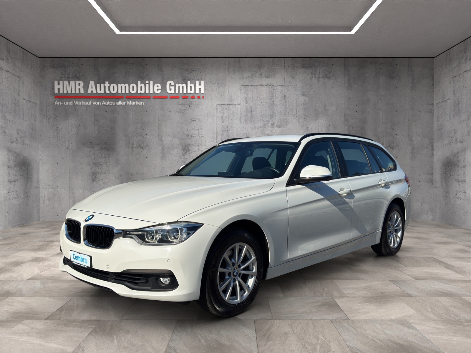 BMW 320i xDrive Touring Steptronic-showroom-element-2