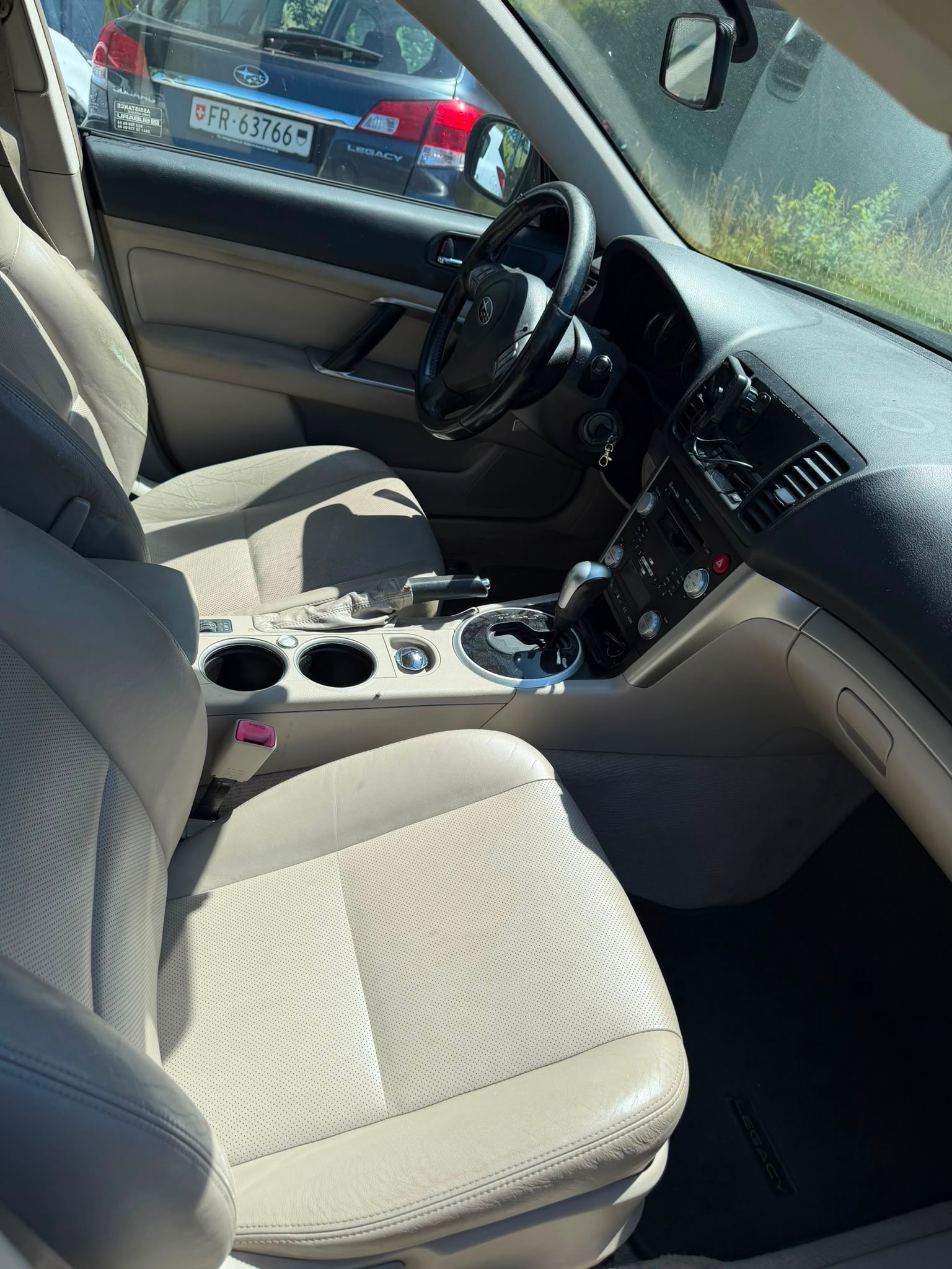 SUBARU Legacy 2.5i AWD Limited Automatic-image-4