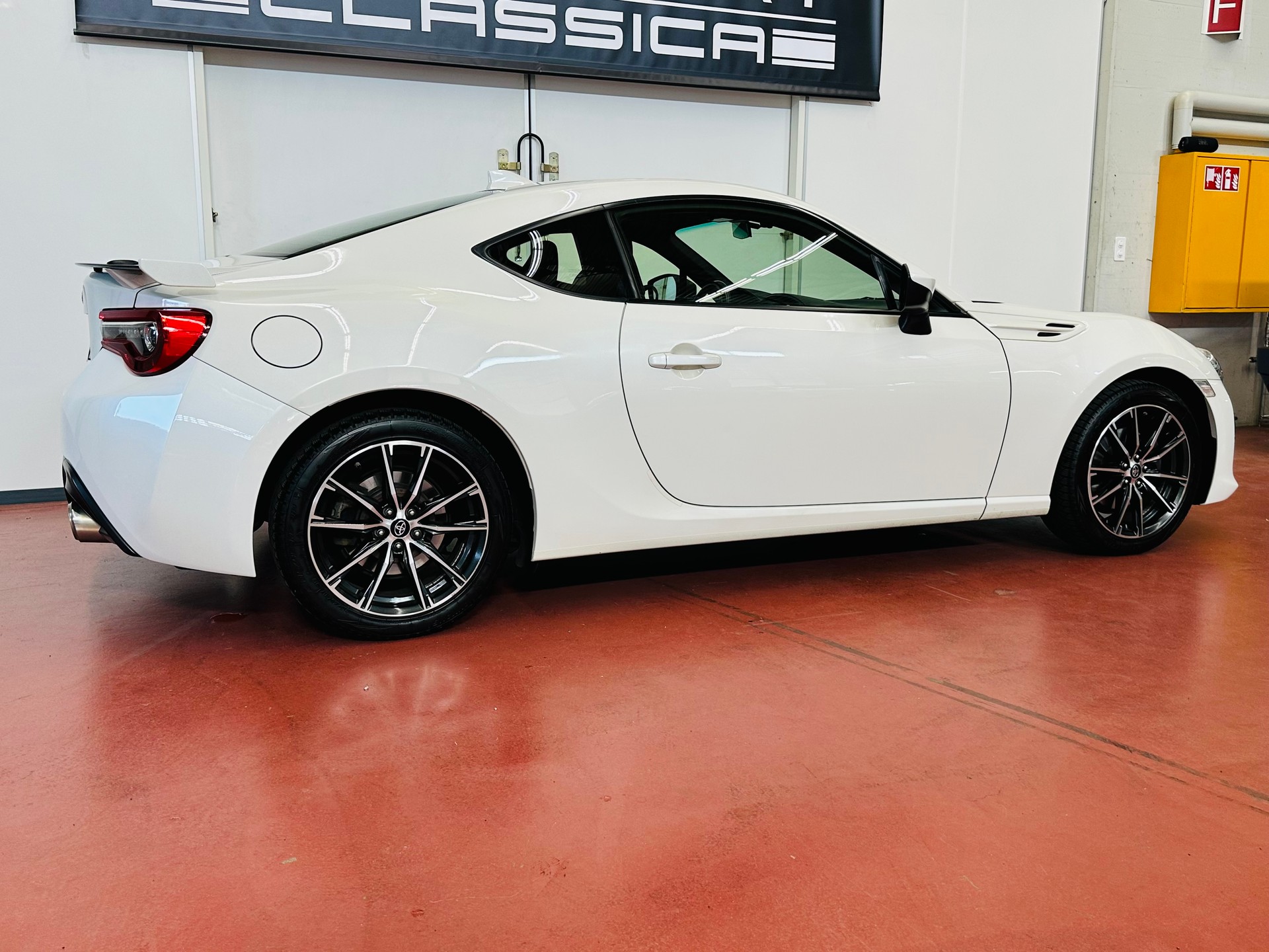 TOYOTA GT 86 2.0 D-4S Sport FACELIFT-image-8