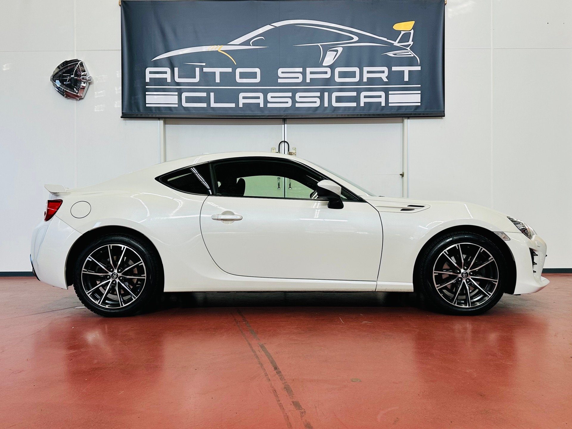 TOYOTA GT 86 2.0 D-4S Sport FACELIFT-image-2