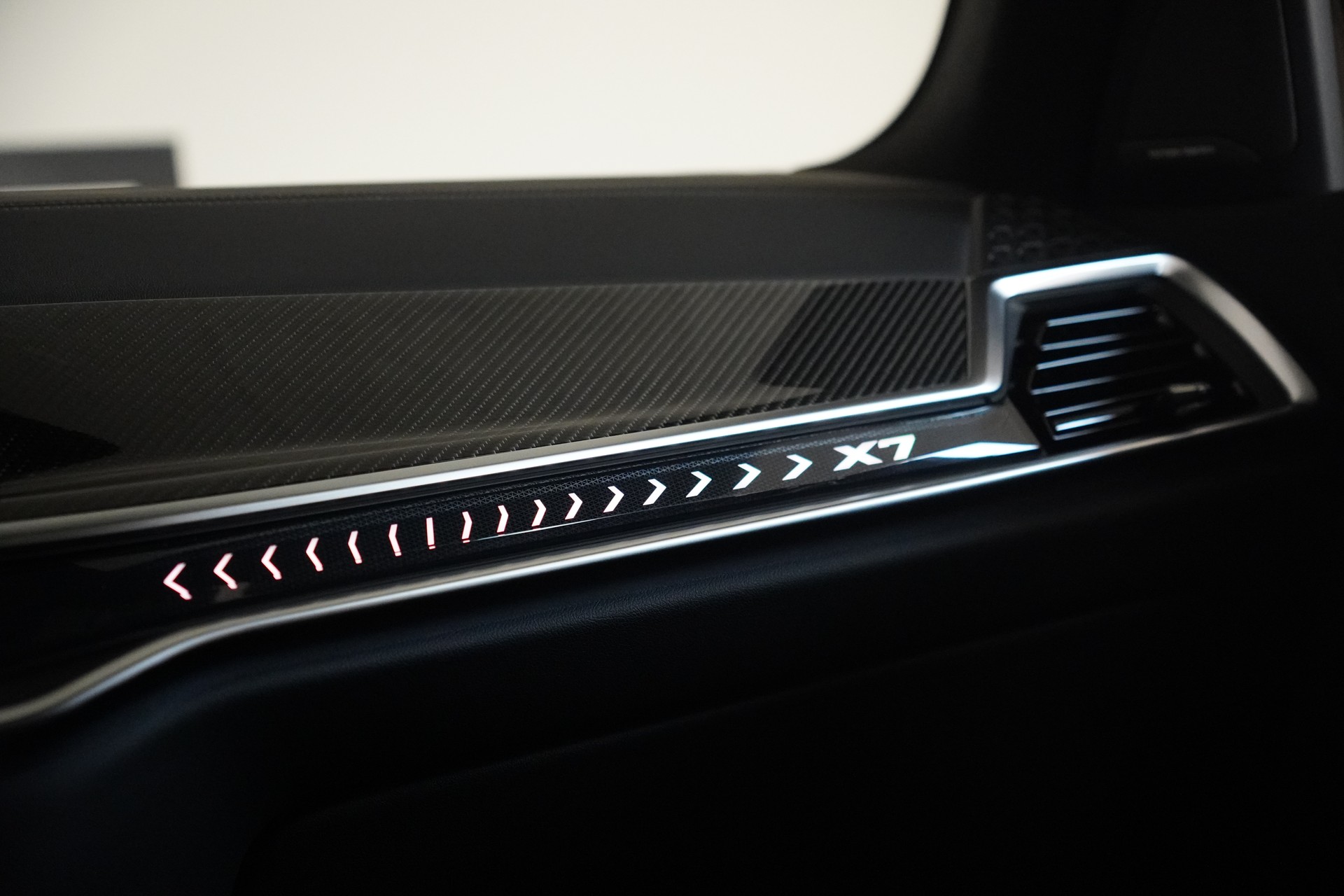 BMW X7 xDrive 48V 40d M Sport Steptronic-image-24