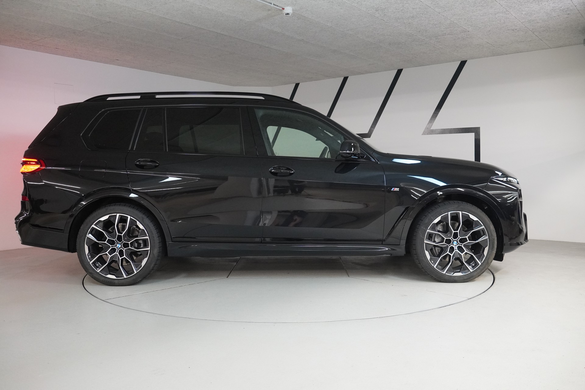 BMW X7 xDrive 48V 40d M Sport Steptronic-image-7