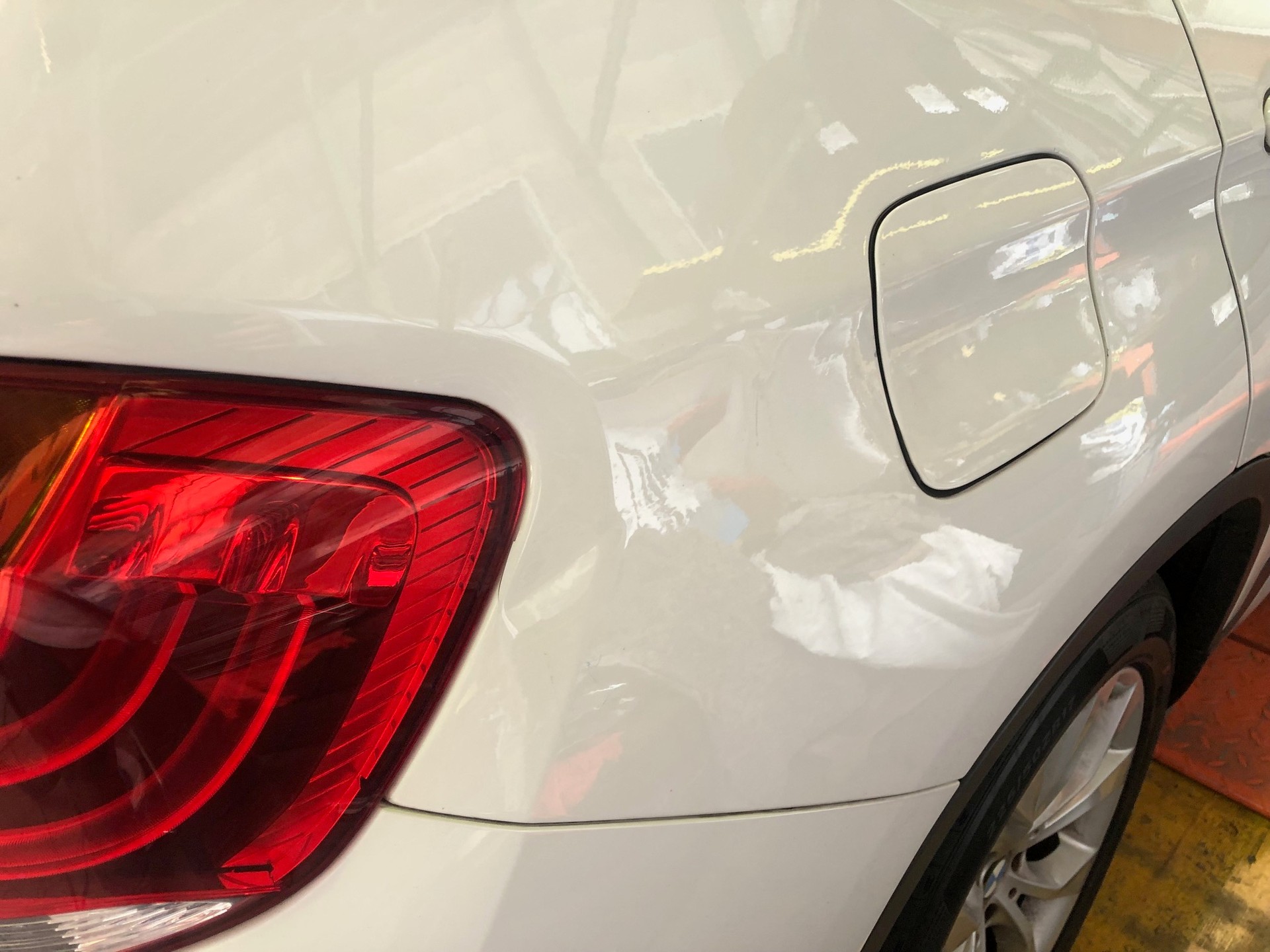 BMW X1 xDrive 18d-image-6
