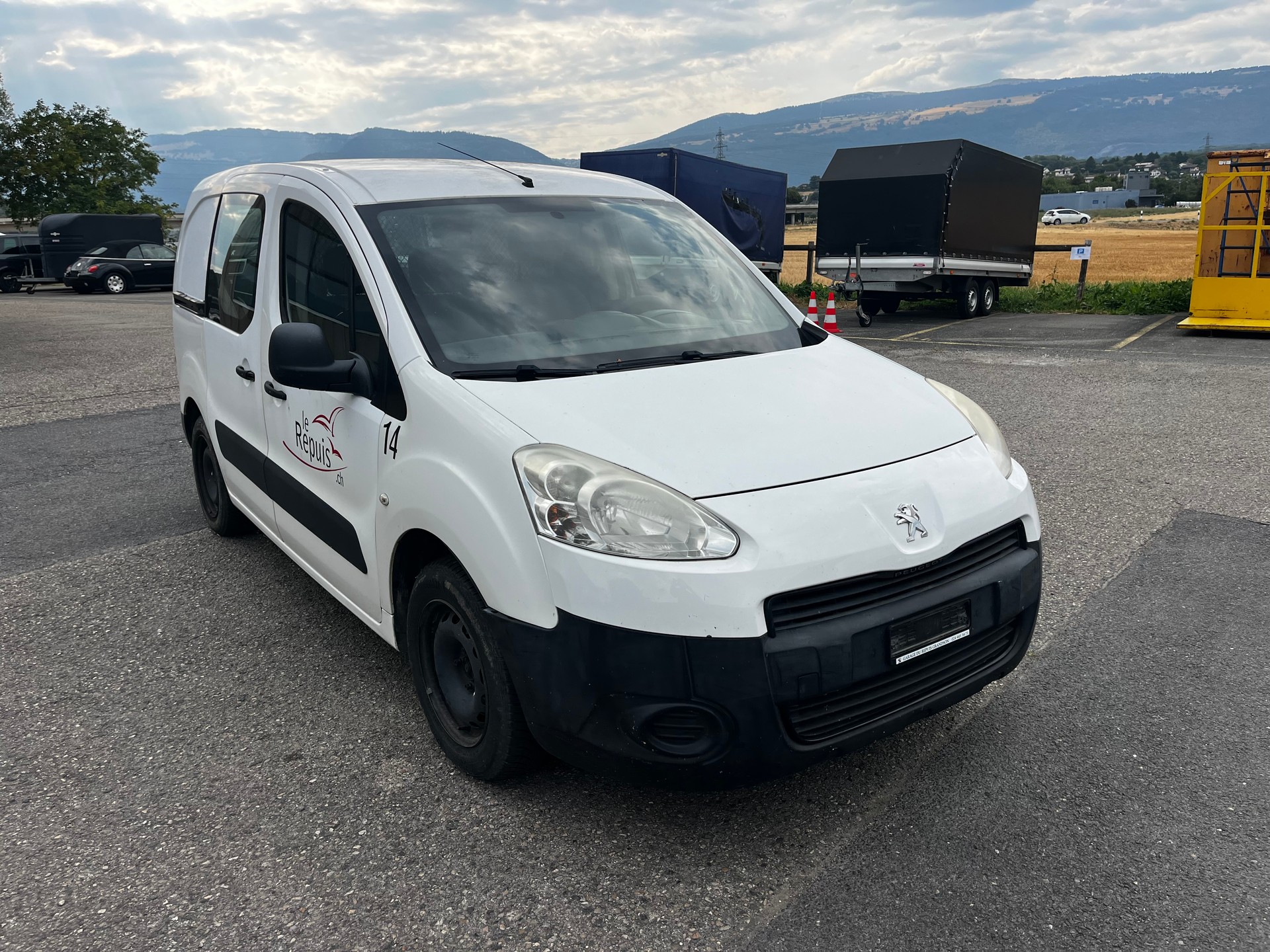 PEUGEOT PARTNER