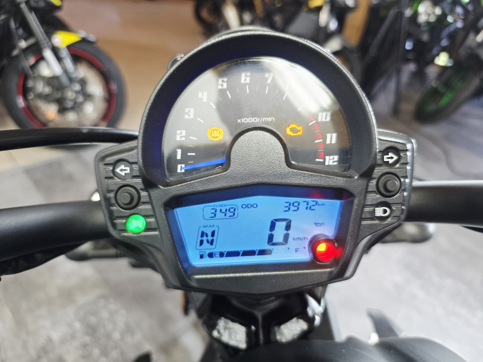 KAWASAKI Vulcan S 650 SE-image-3