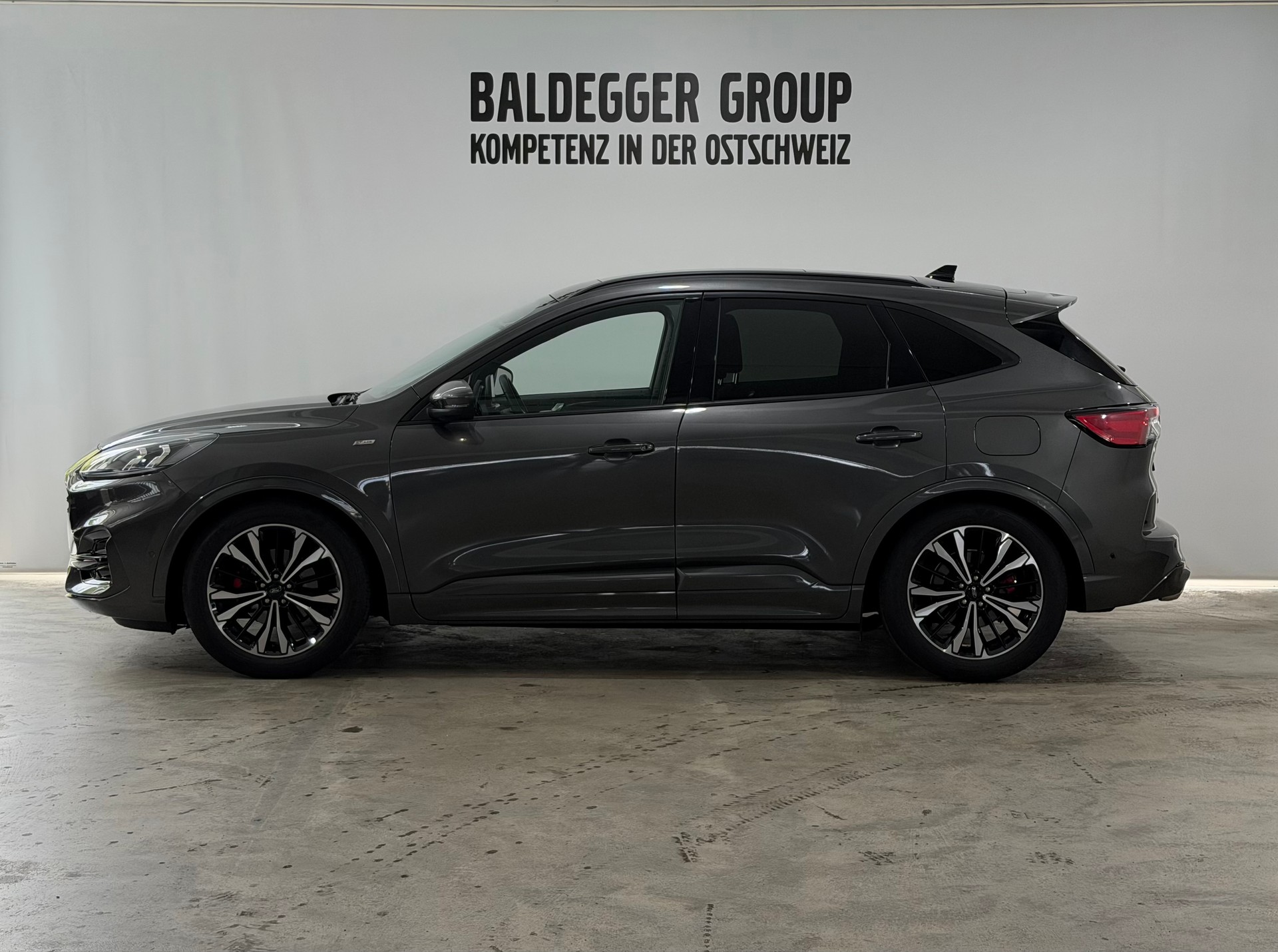 FORD Kuga 2.0 EcoBlue ST-Line X 4x4-showroom-element-1