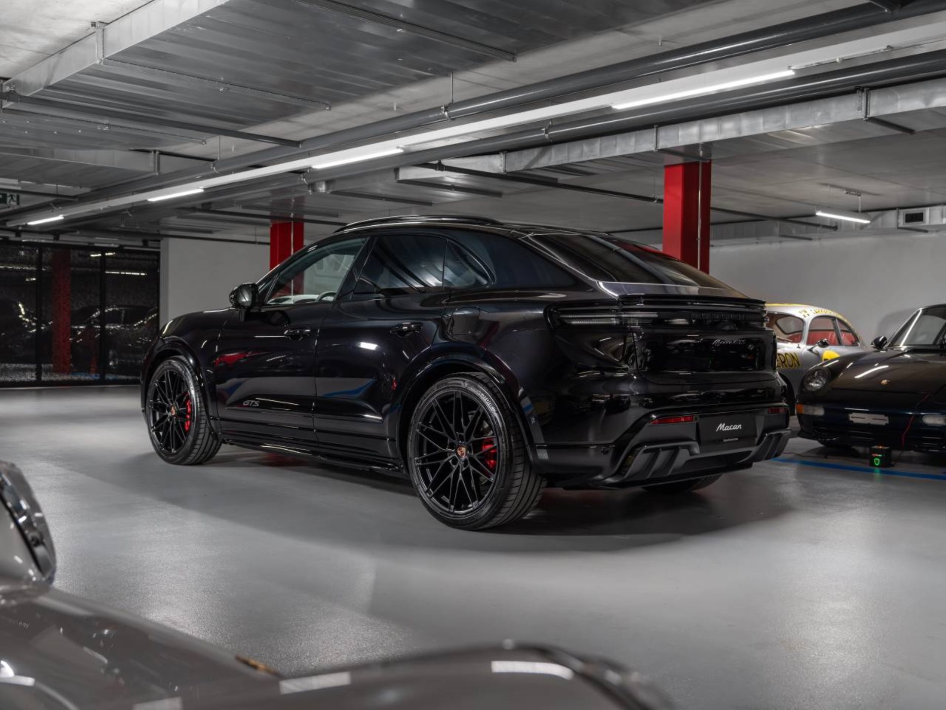 PORSCHE Macan GTS-image-4