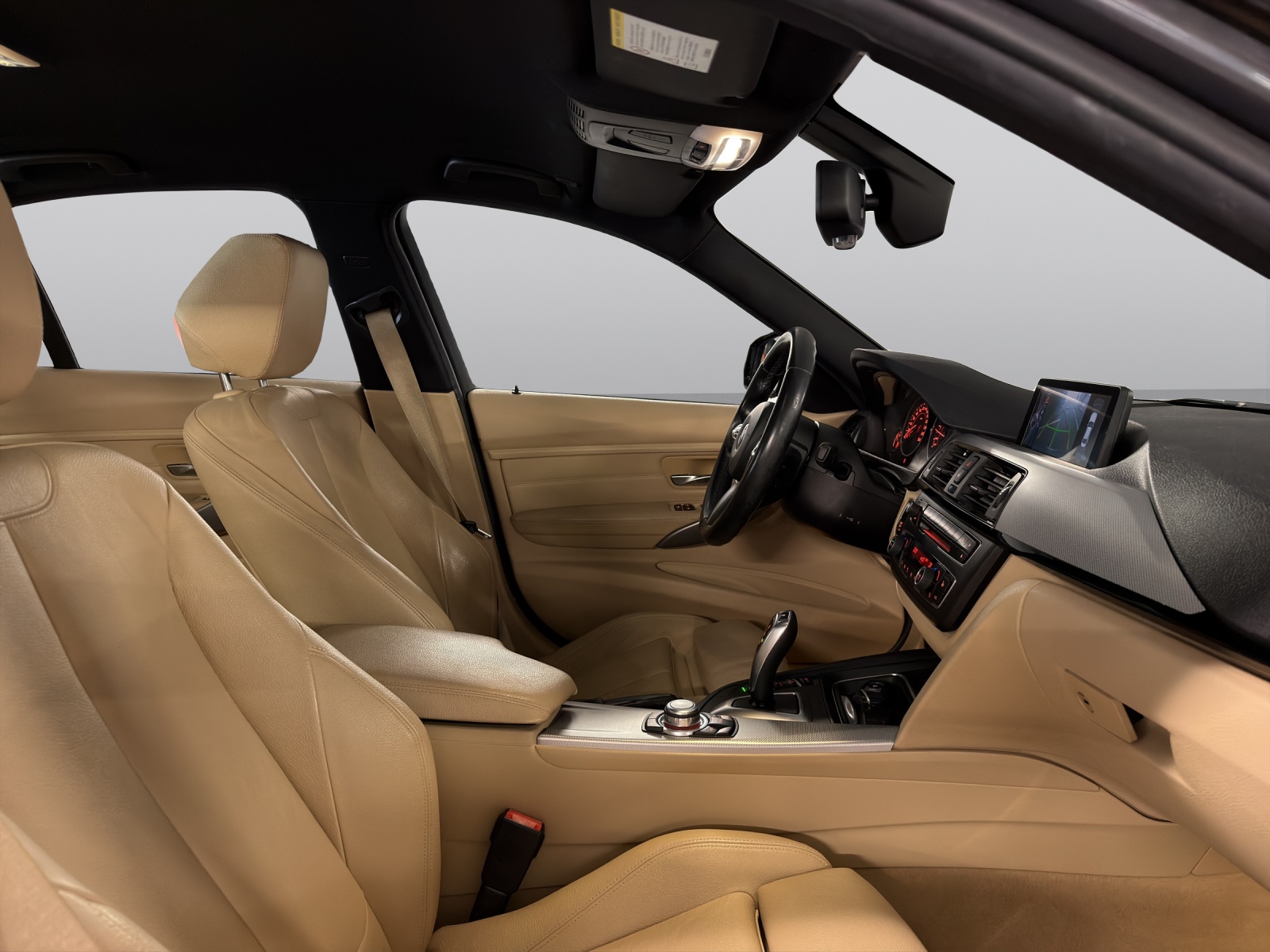 BMW 328i xDrive Sport Line Steptronic-showroom-element-1