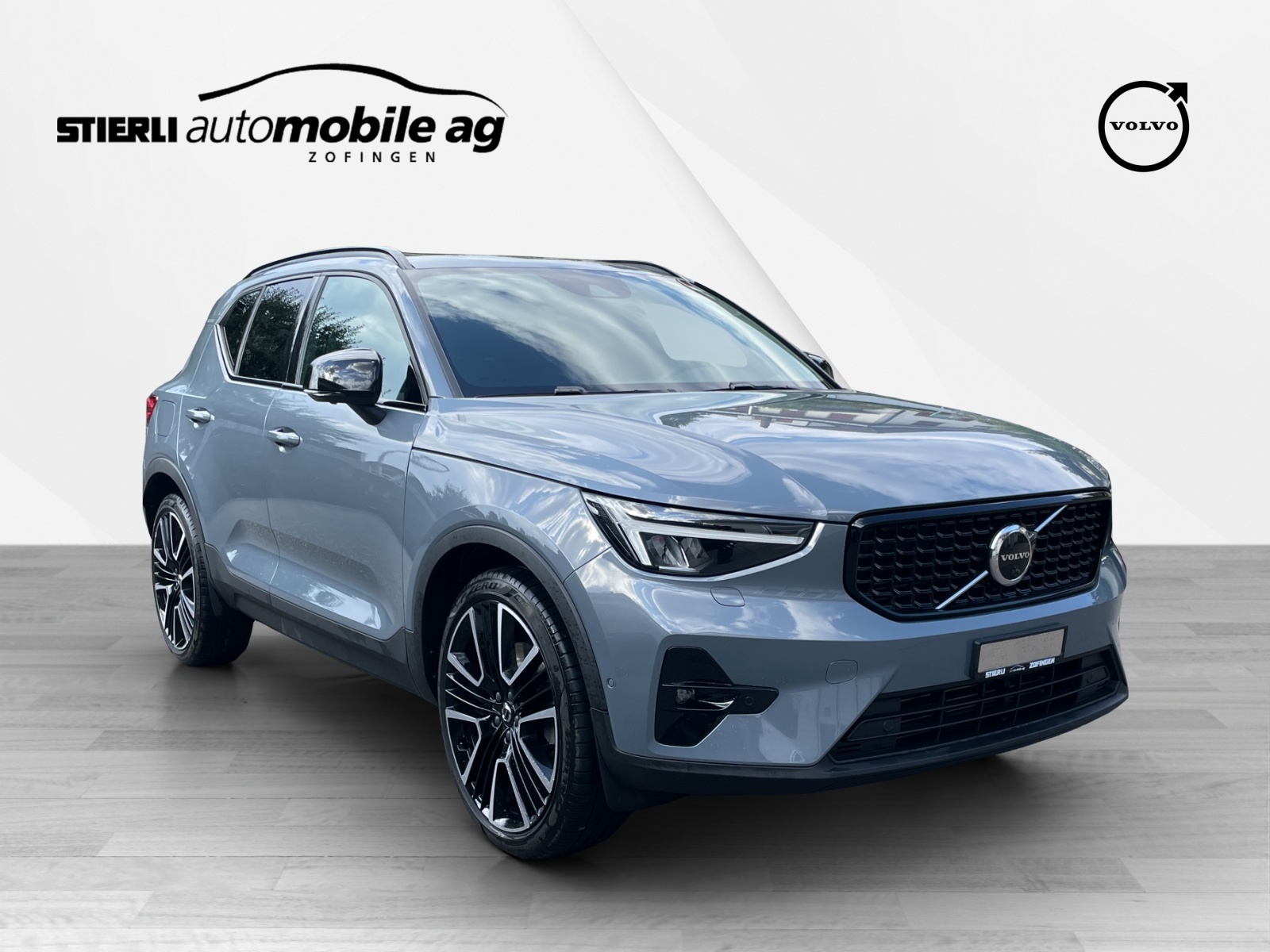 VOLVO XC40 1.5 T5 PiH Ultimate Dark-showroom-element-2