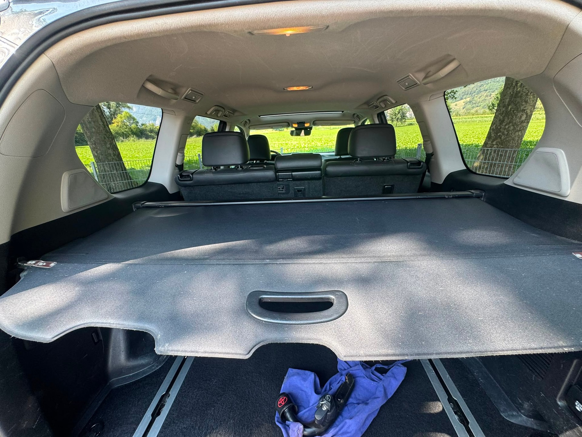 TOYOTA Land Cruiser 2.8TD Premium Automatic-image-10