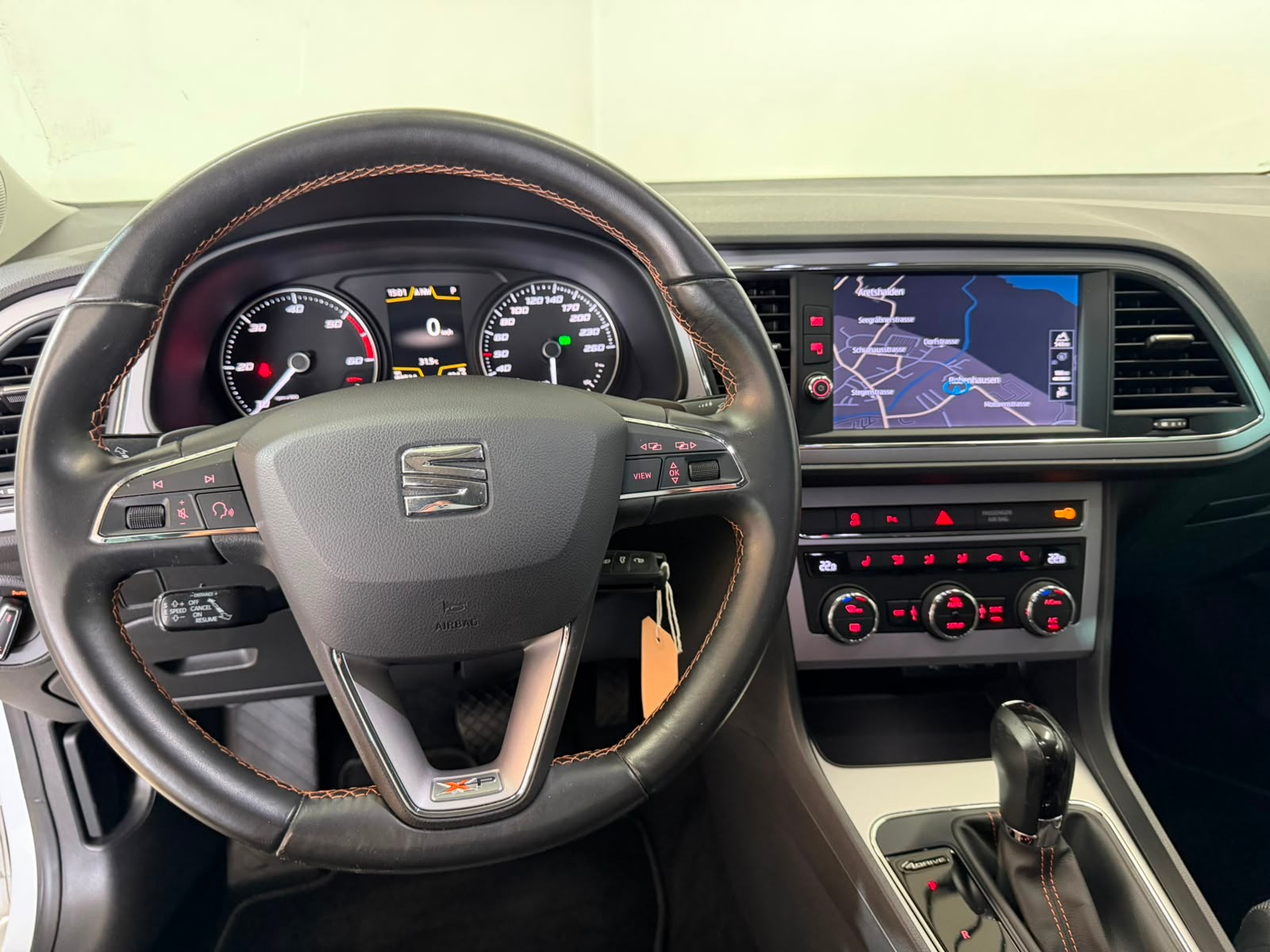 SEAT Leon ST 2.0 TDI CR X-Perience 4Drive DSG-image-8