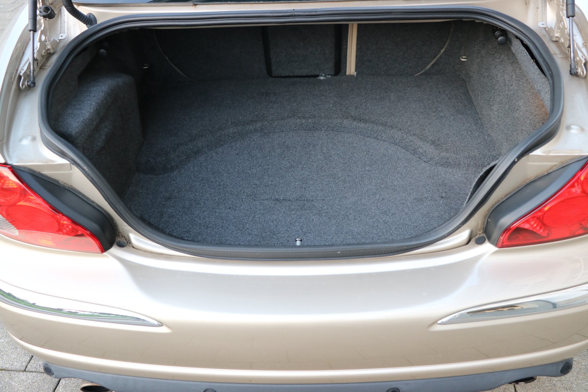 JAGUAR X-Type 3.0 V6 Traction4 Executive-image-14