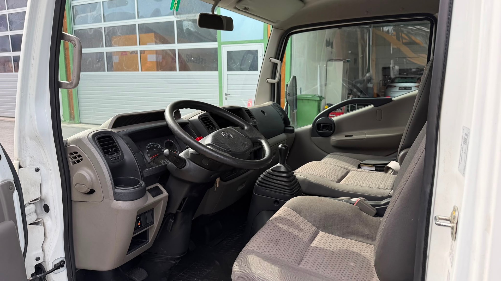 NISSAN Cabstar Basis (Pro) 28.11-showroom-element-2