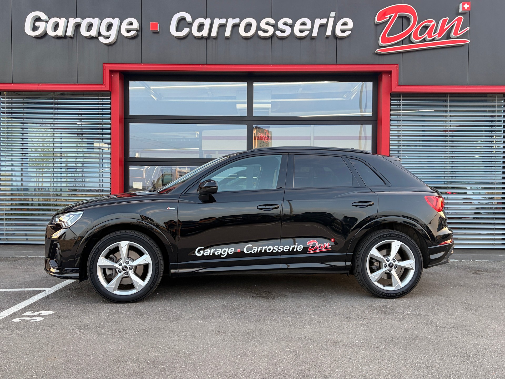 AUDI Q3 40 TDI S line quattro S-tronic