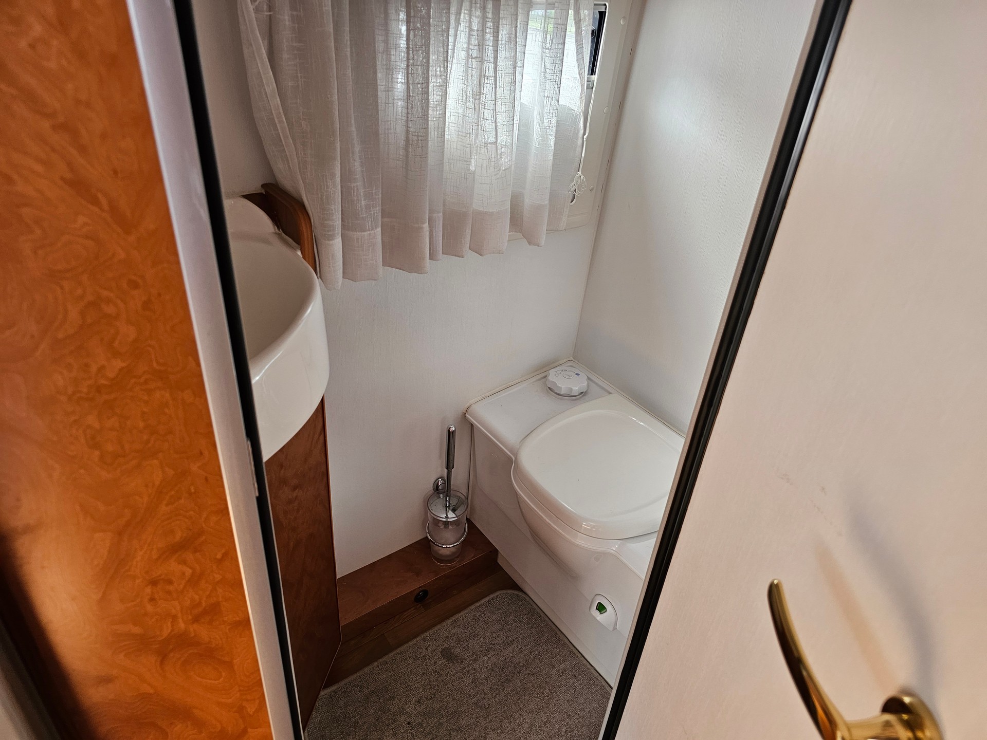 MERCEDES-BENZ Adria 316 CDI Silverdream-image-9