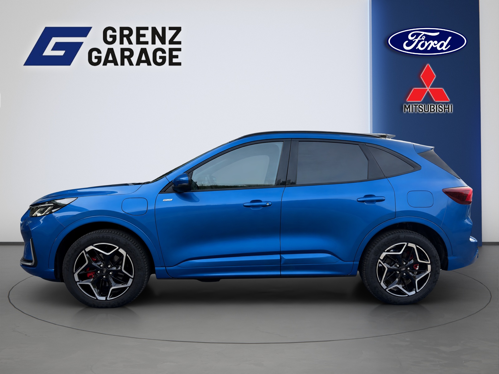 FORD Kuga 2.5 Plug-in Hybrid ST-Line X-showroom-element-1