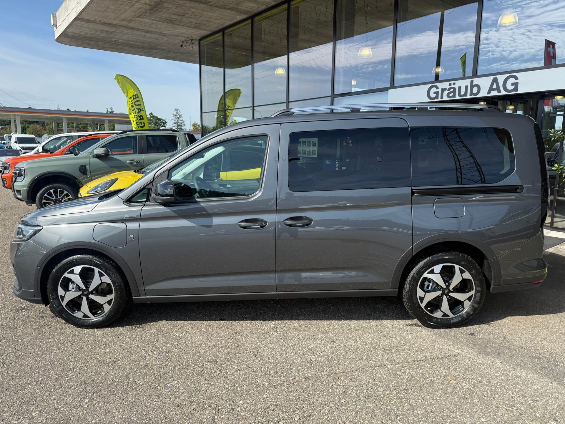 FORD Grand Tourneo Connect 1.5 PHEV Active Automat - 5 PLÄTZER-showroom-element-3