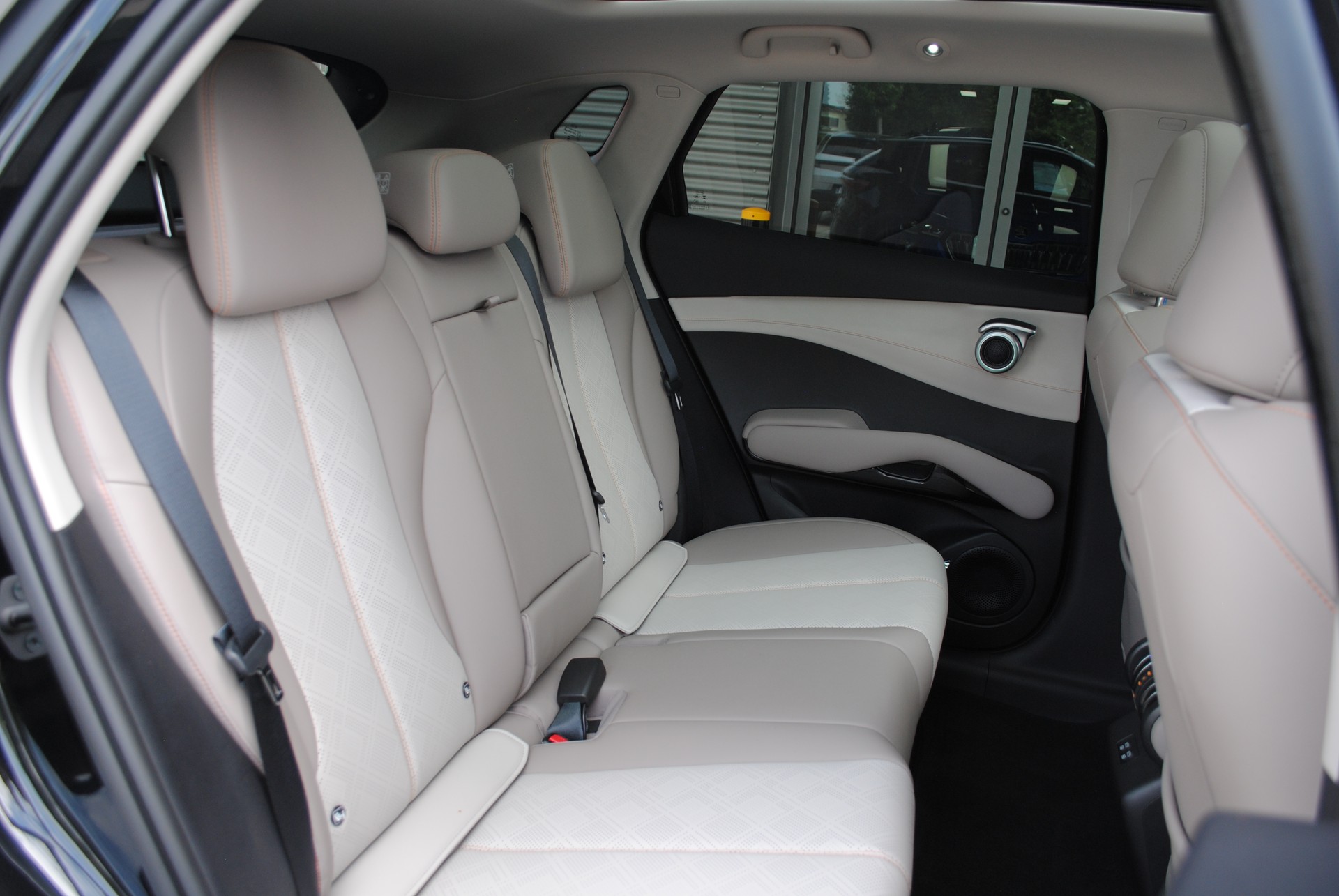 BYD Atto 3 EVO 74.8 kWh Excellence AWD-image-17