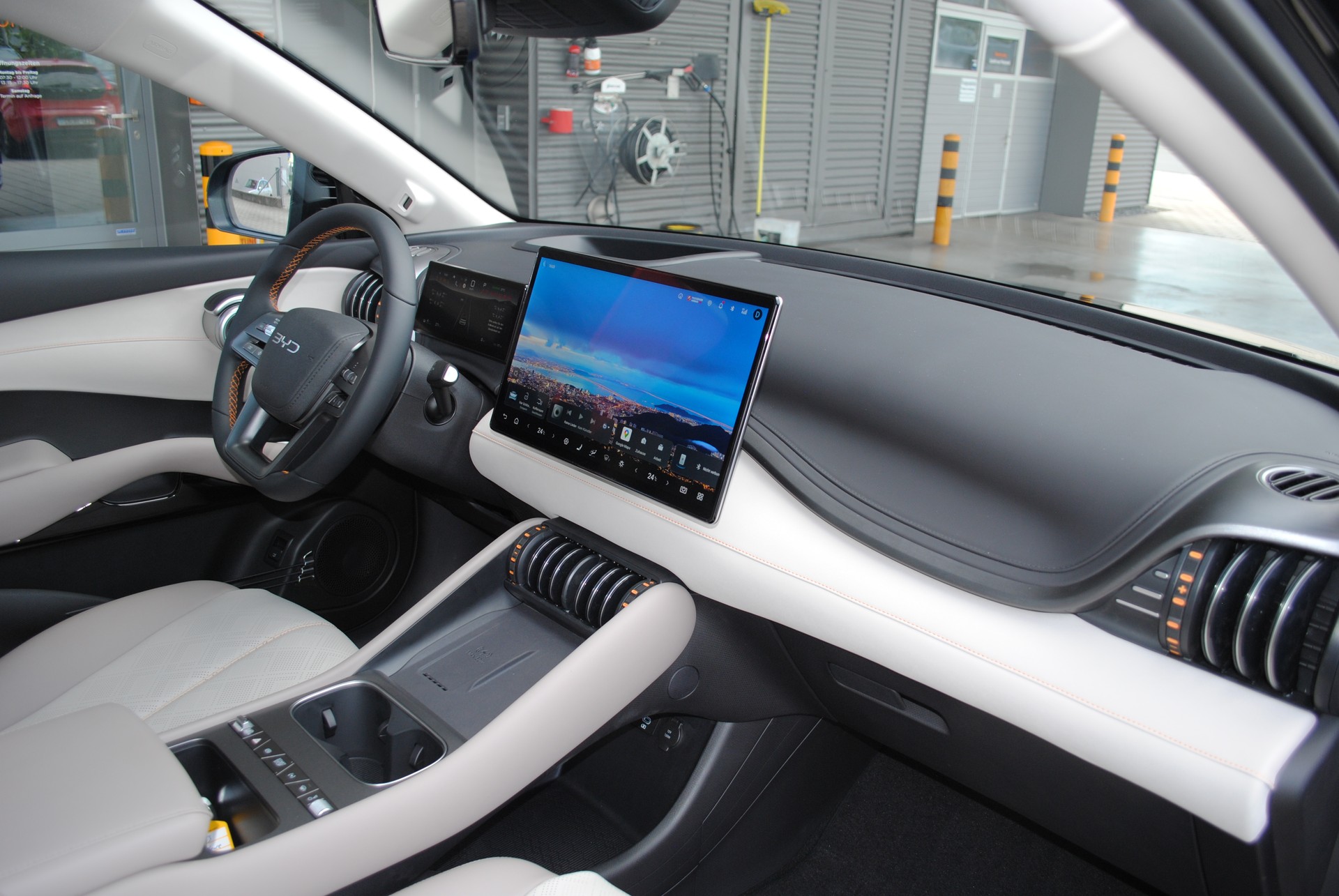 BYD Atto 3 EVO 74.8 kWh Excellence AWD-image-15