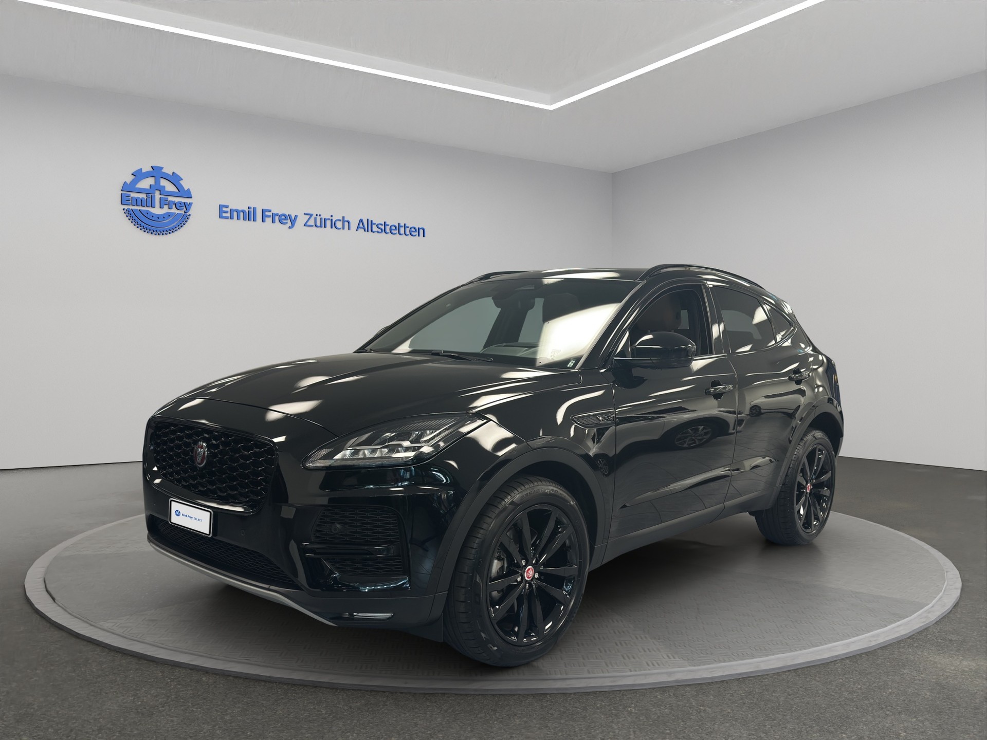 JAGUAR E-Pace 2.0 D I4 165 S AWD-showroom-element-1
