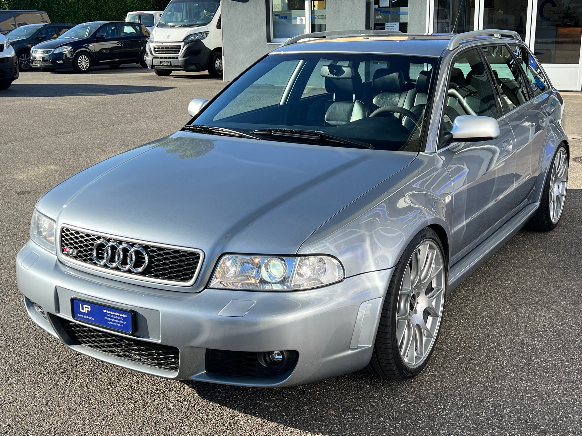 AUDI RS4 Avant 2.7 V6 Biturbo quattro-showroom-element-1