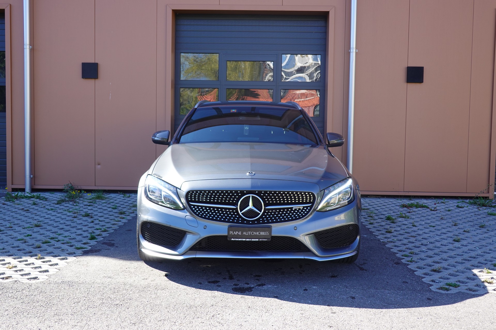 MERCEDES-BENZ C 43 AMG 4Matic - "Pack AMG * Sièges Electriques/Chauffant * Camera * GPS * Tempomat * intérieur carbone * Son Burmester"-showroom-element-1
