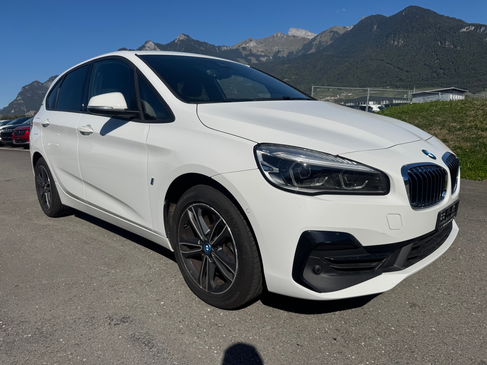 BMW 225xe iPerformance Active Tourer Steptronic Sport Line-showroom-element-3