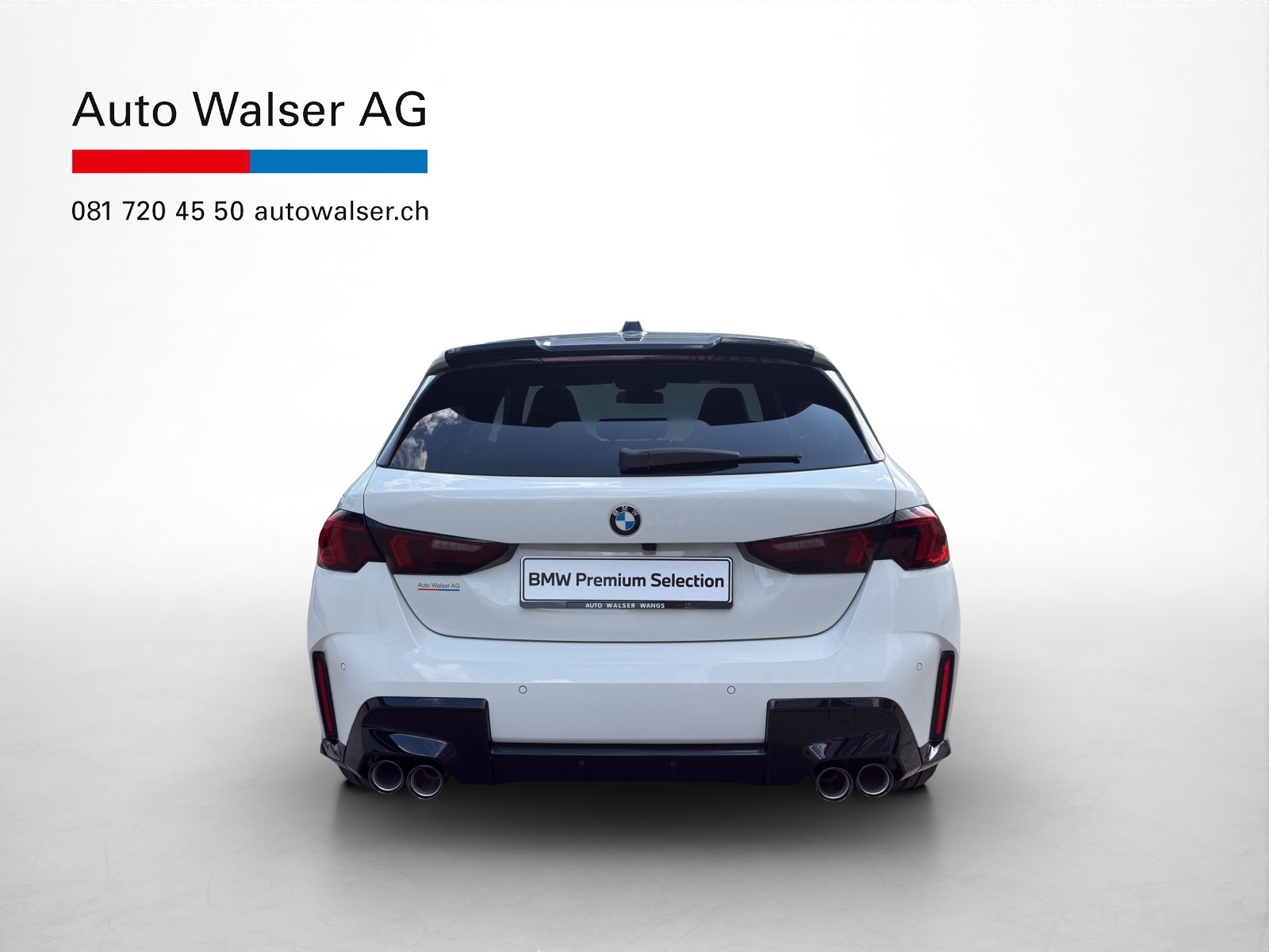 BMW M135i xDrive-showroom-element-3
