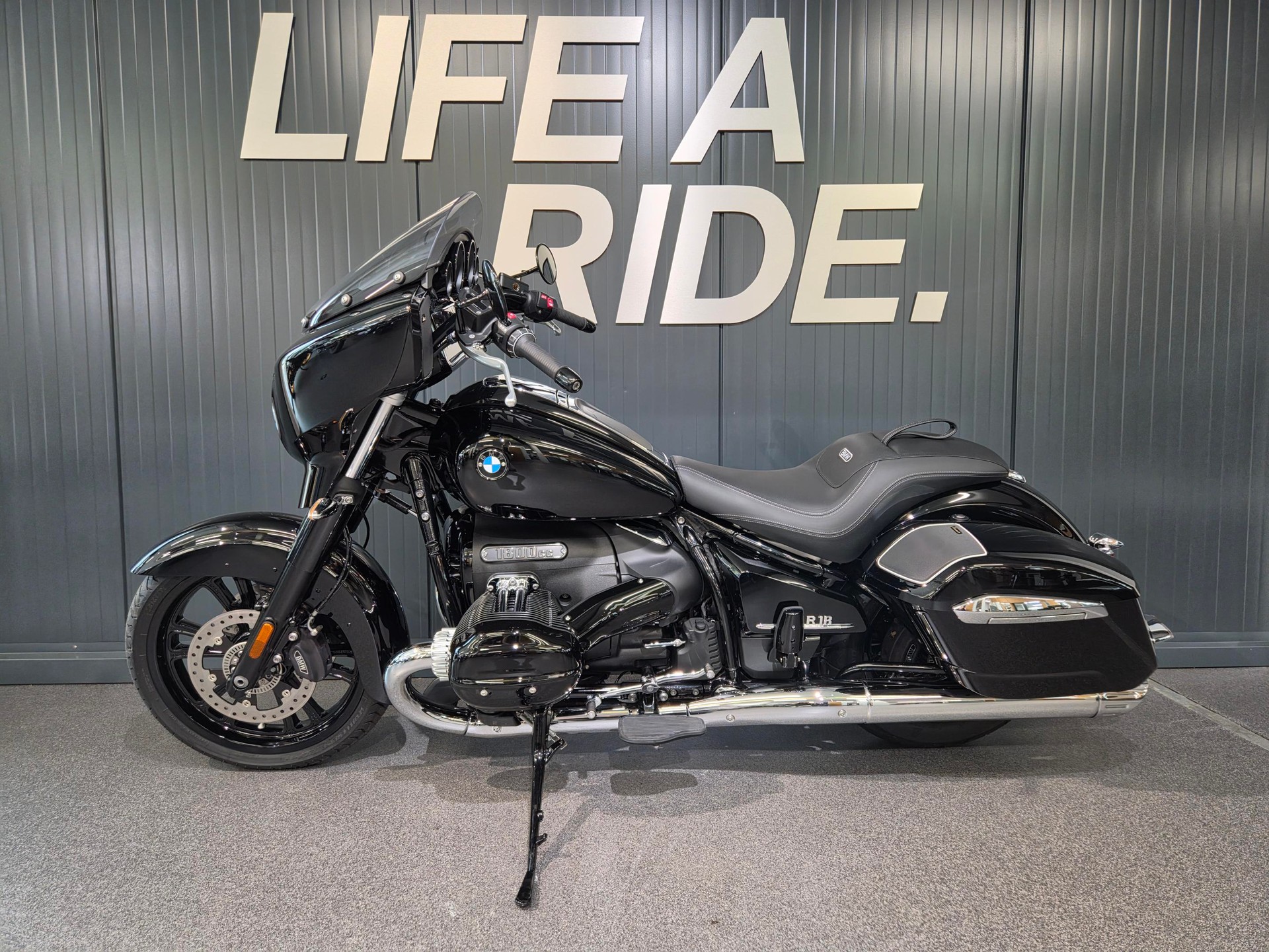 BMW R 18 B Bagger-image-2