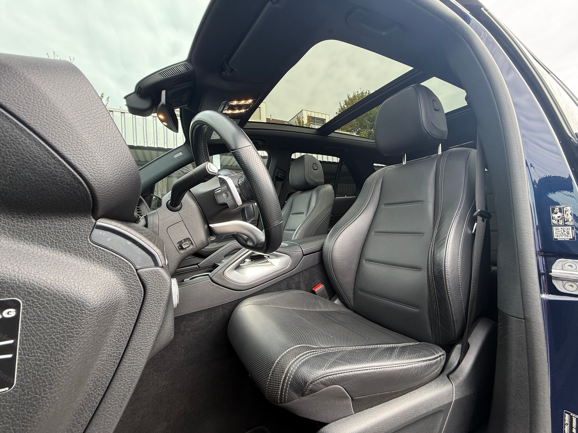 MERCEDES-BENZ GLE 400 d 4Matic AMG Line 9G-Tronic ***DISTANZREGLER & ANHÄNGERKUPPLUNG***-image-9