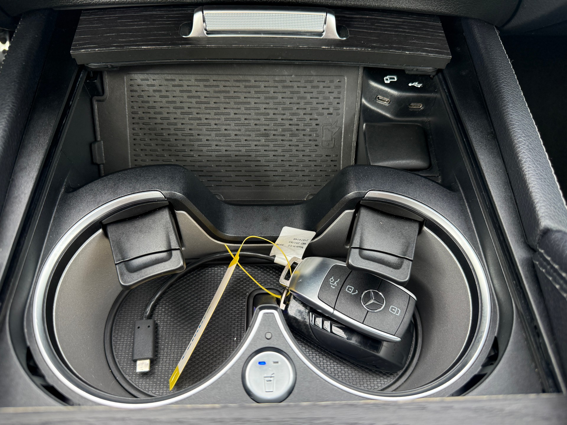 MERCEDES-BENZ GLE 400 d 4Matic AMG Line 9G-Tronic ***DISTANZREGLER & ANHÄNGERKUPPLUNG***-image-25