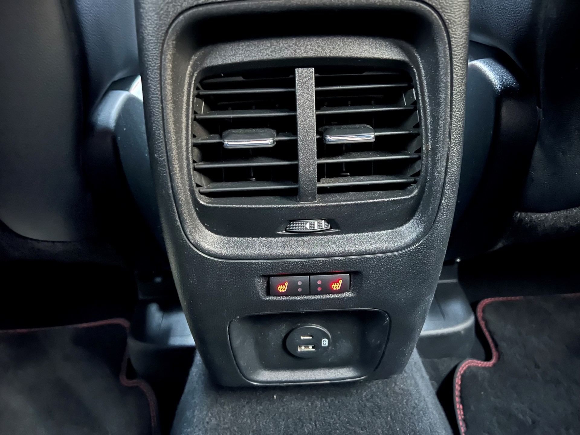 FORD Kuga 2.0 TDCi EcoBlue ST-Line X 4WD-image-9