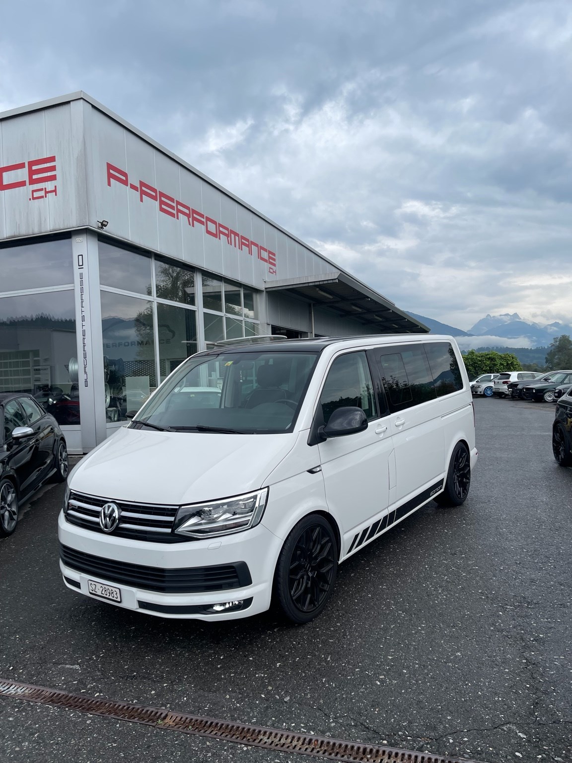 VW T6 Multivan 2.0 TSI Comfortline 4Motion DSG-showroom-element-1