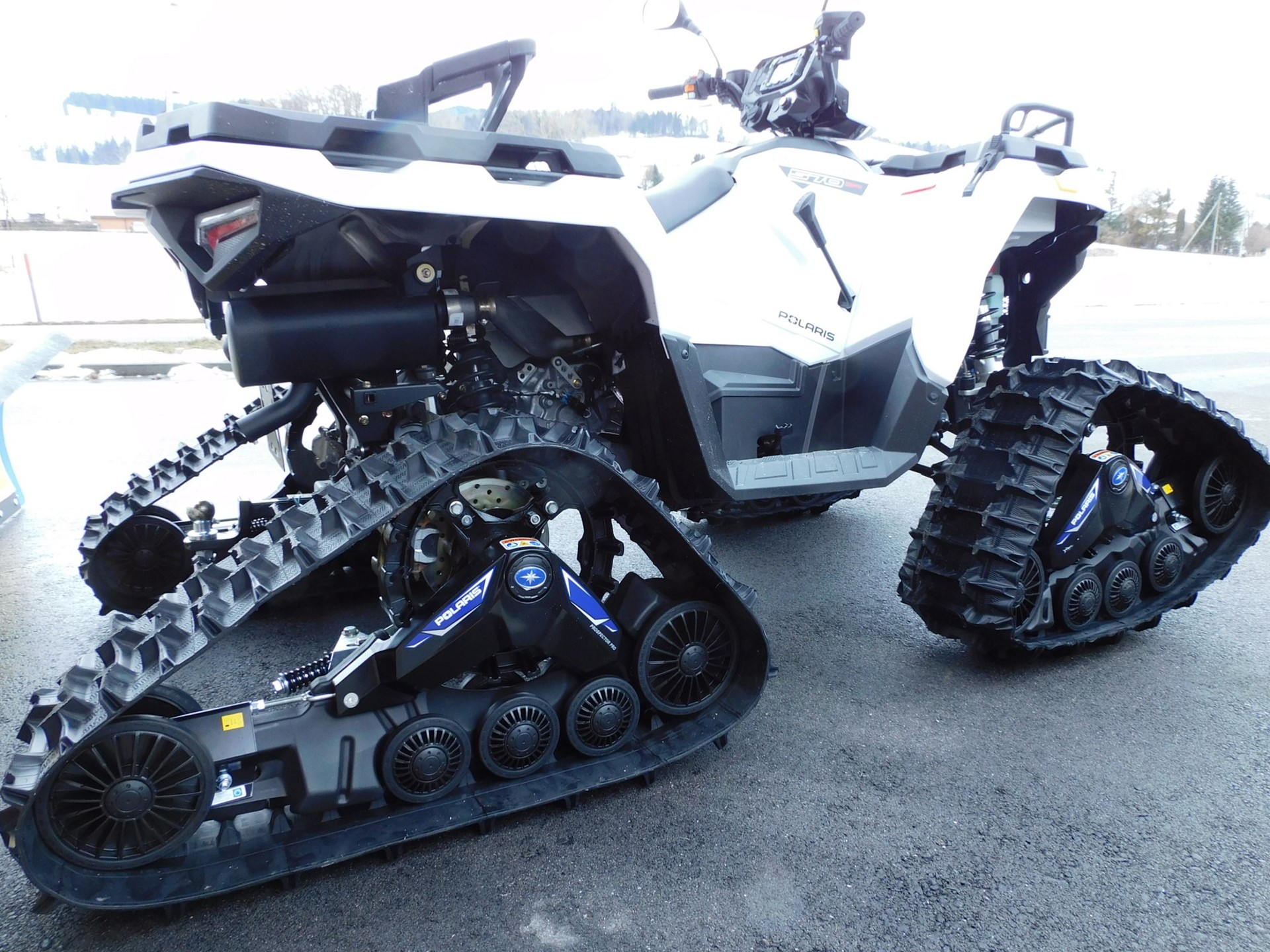 POLARIS Sportsman 570 4x4-image-4