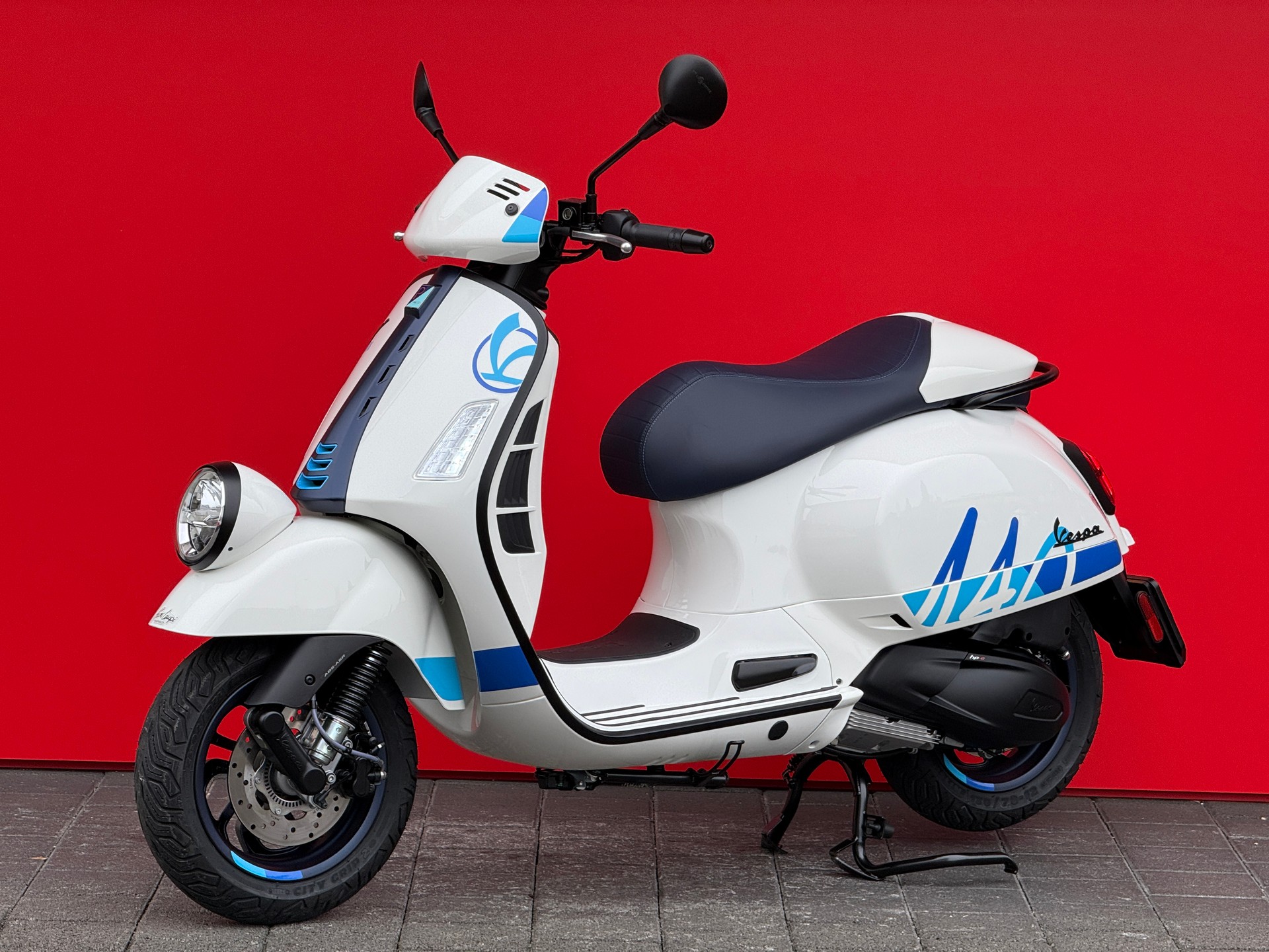 PIAGGIO Vespa GTV 300 "140th"
